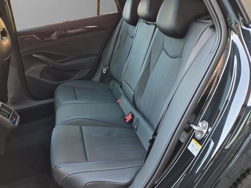 VW Passat Variant R-Line, Diesel, Neuwagen, Automatik - 7