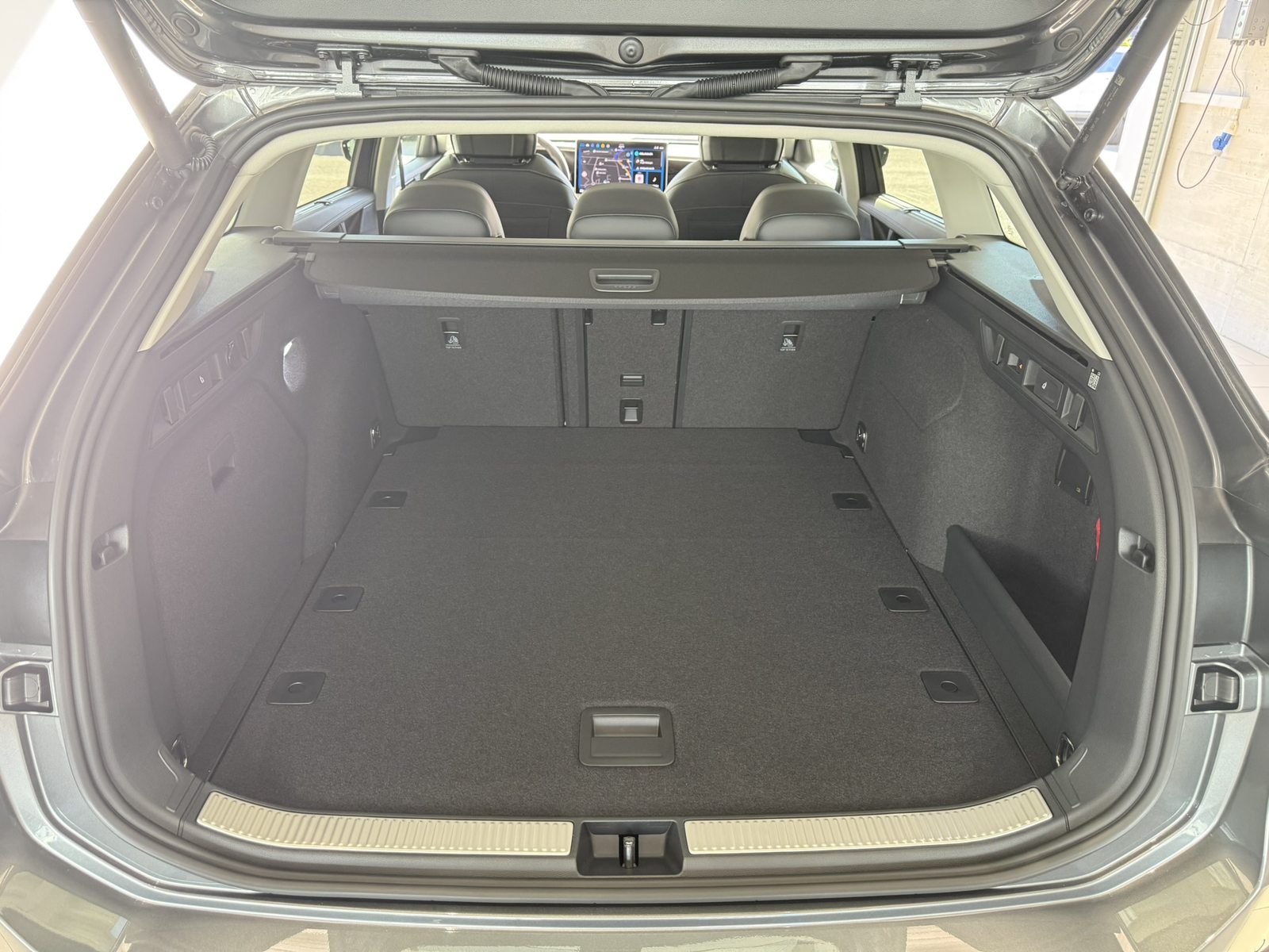 VW Passat Variant Business, Benzin, Neuwagen, Automatik - 6