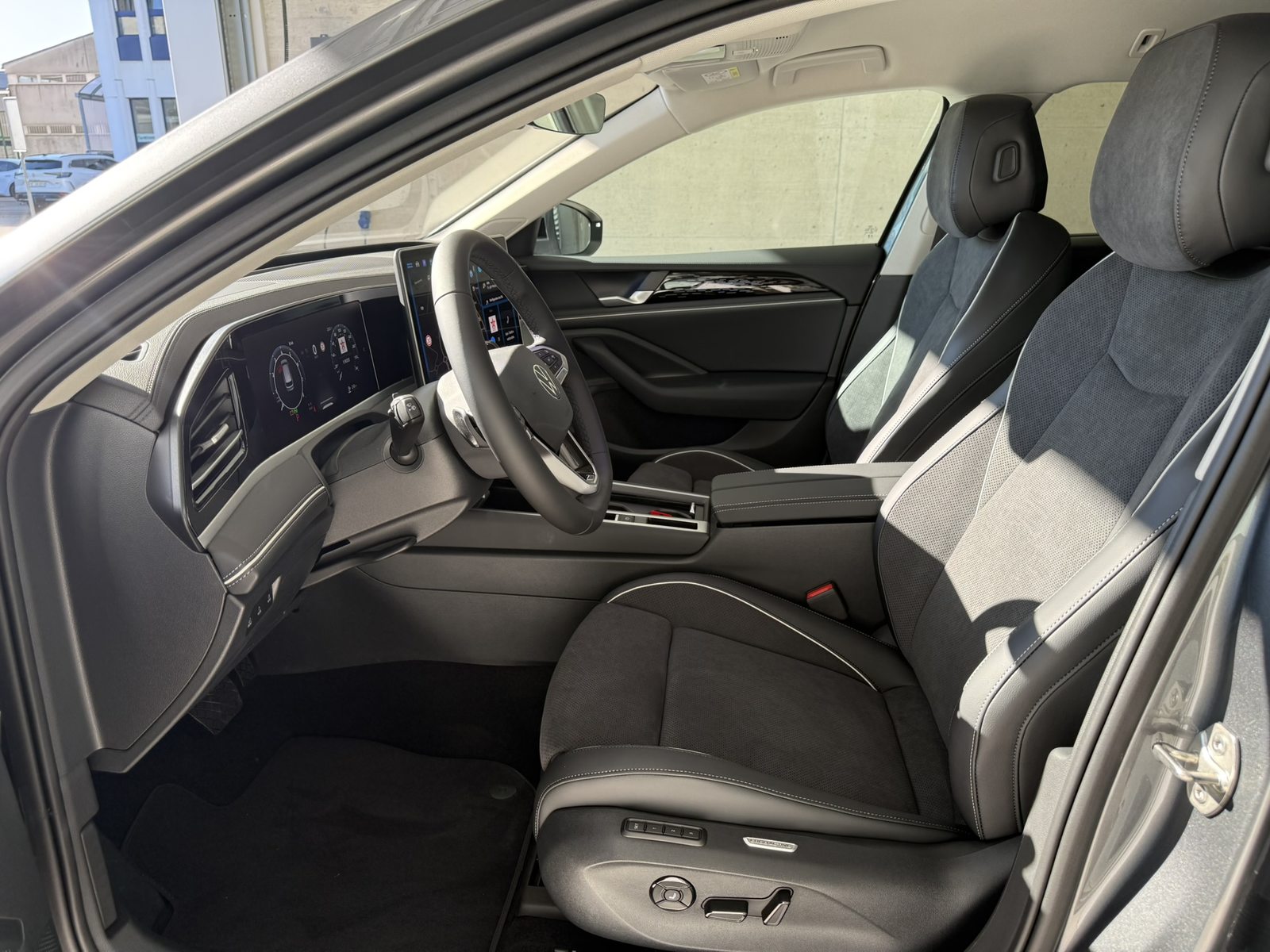 VW Passat Variant Business, Benzin, Neuwagen, Automatik - 7