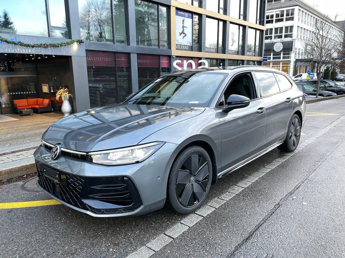 VW Passat Variant 2.0 TDI evo R-Line 4 Motion DSG, Diesel, Auto nuove, Automatico