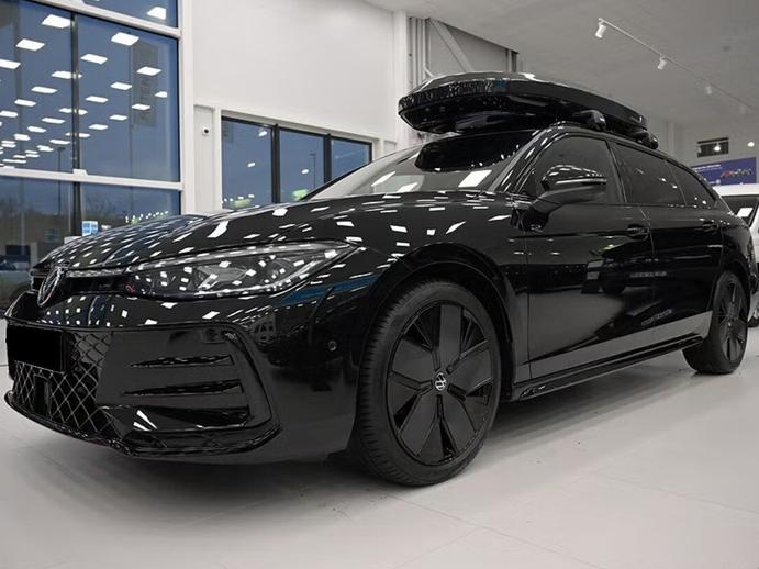 VW Passat Variant 2.0 TDI evo R-Line 4 Motion Black Edition, Diesel, New car, Automatic