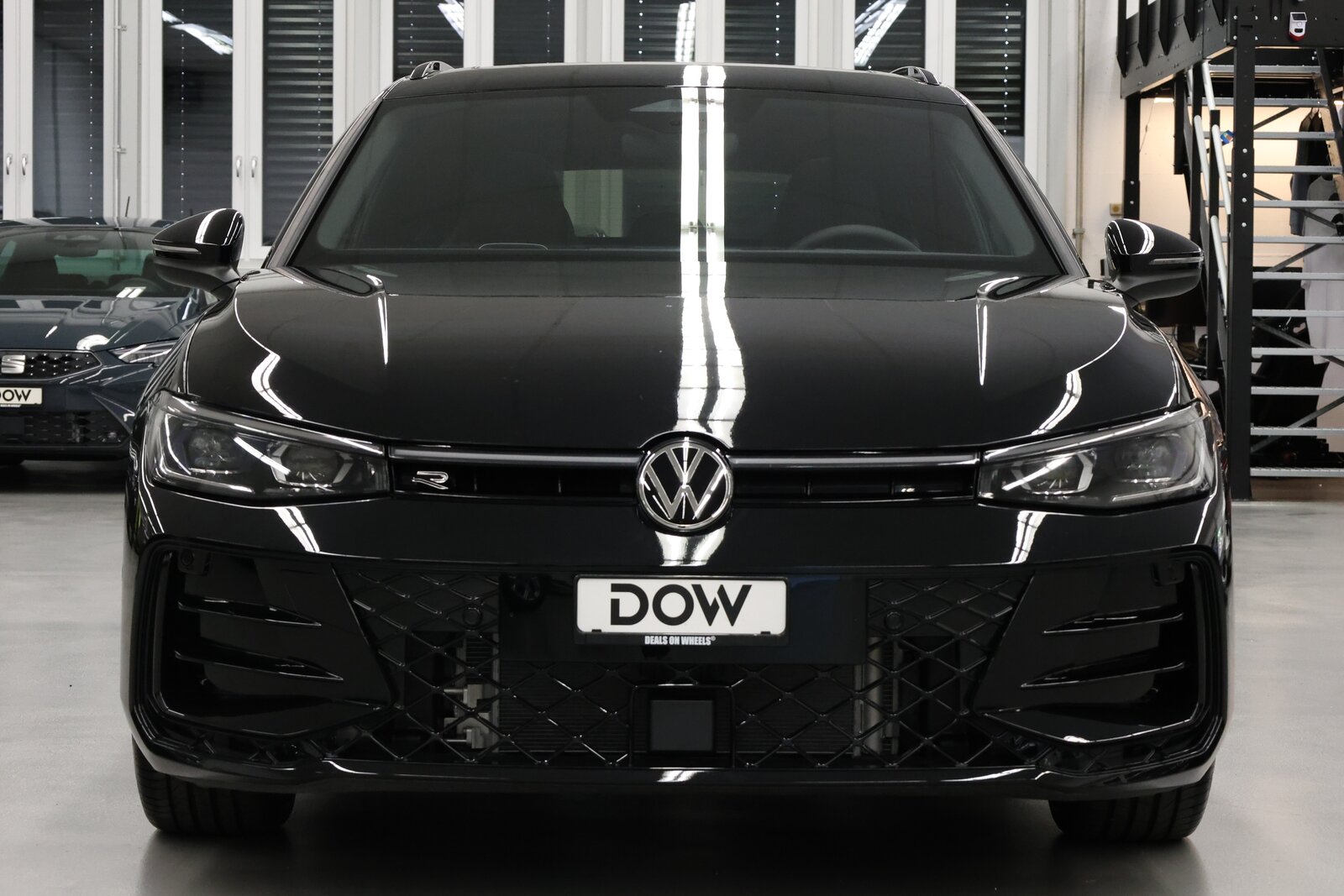 VW Passat Variant 2.0 TDI R-Line DSG 4motion, Diesel, Neuwagen, Automatik - 7