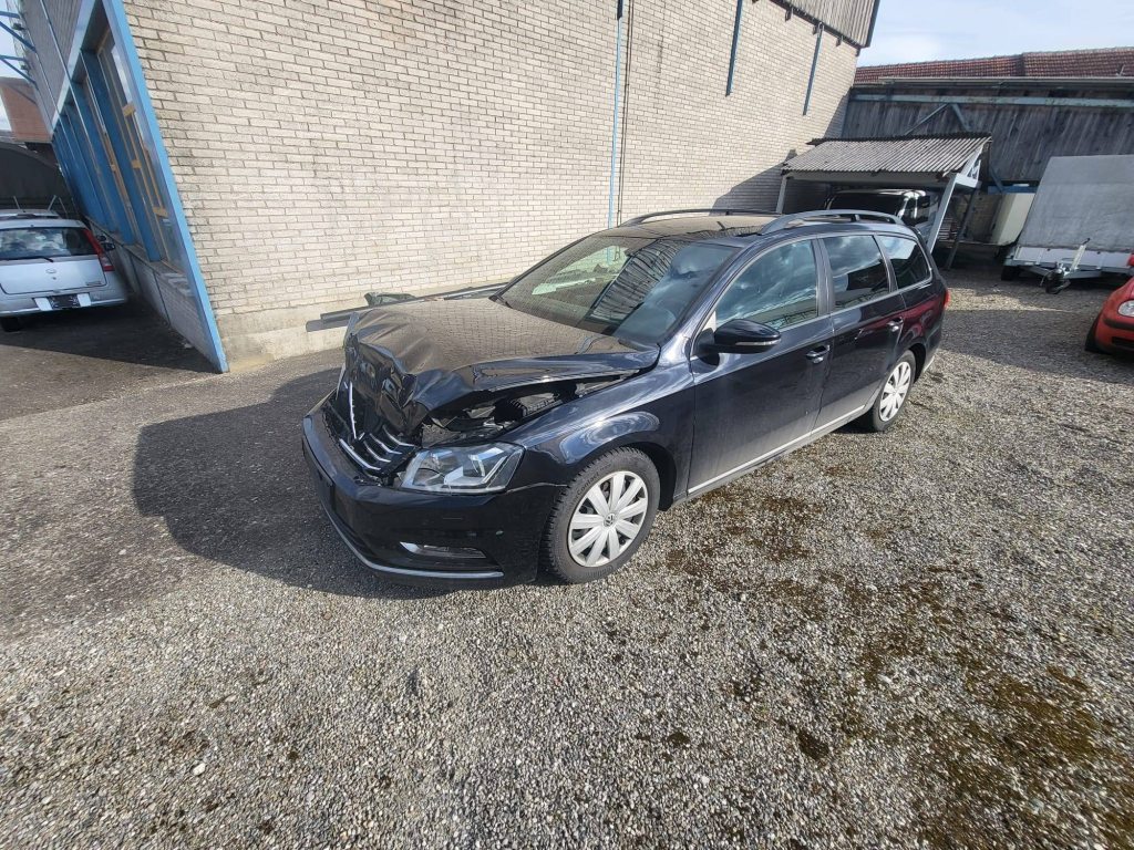 VW PASSAT VARIANT 1.8 TSI Trendline, Benzina, Occasioni / Usate, Manuale - 3