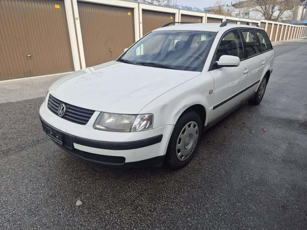 VW PASSAT VARIANT 1.8 20V, Benzina, Occasioni / Usate, Automatico - 2