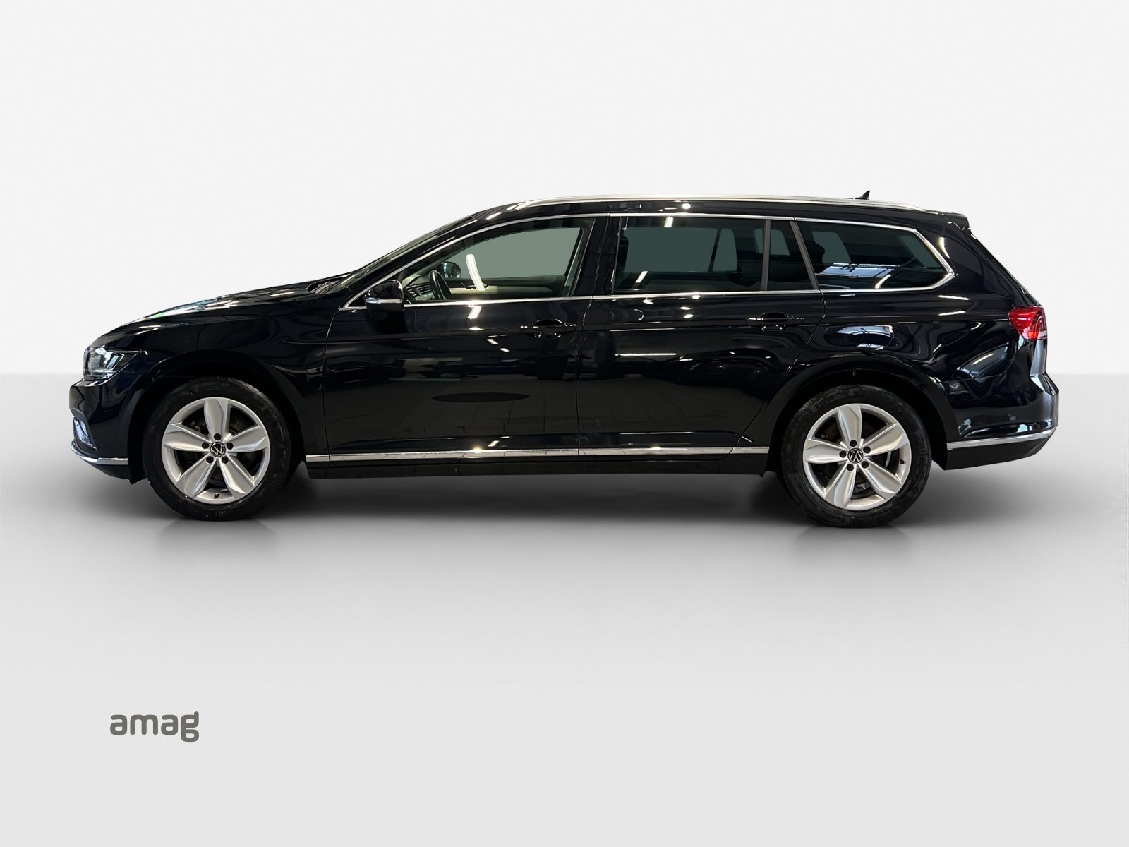 VW Passat Variant Elegance, Diesel, Second hand / Used, Automatic - 3