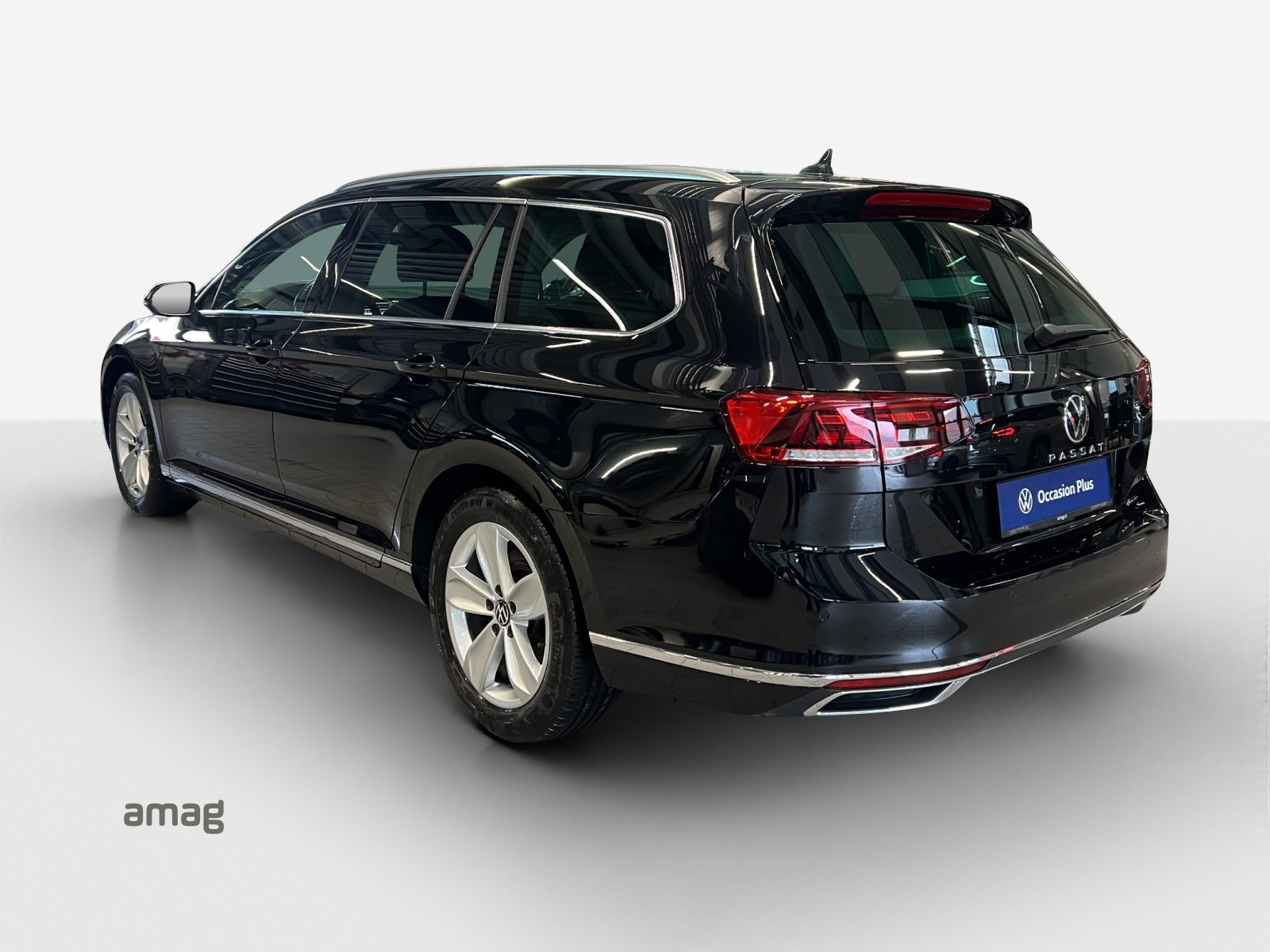 VW Passat Variant Elegance, Diesel, Second hand / Used, Automatic - 4