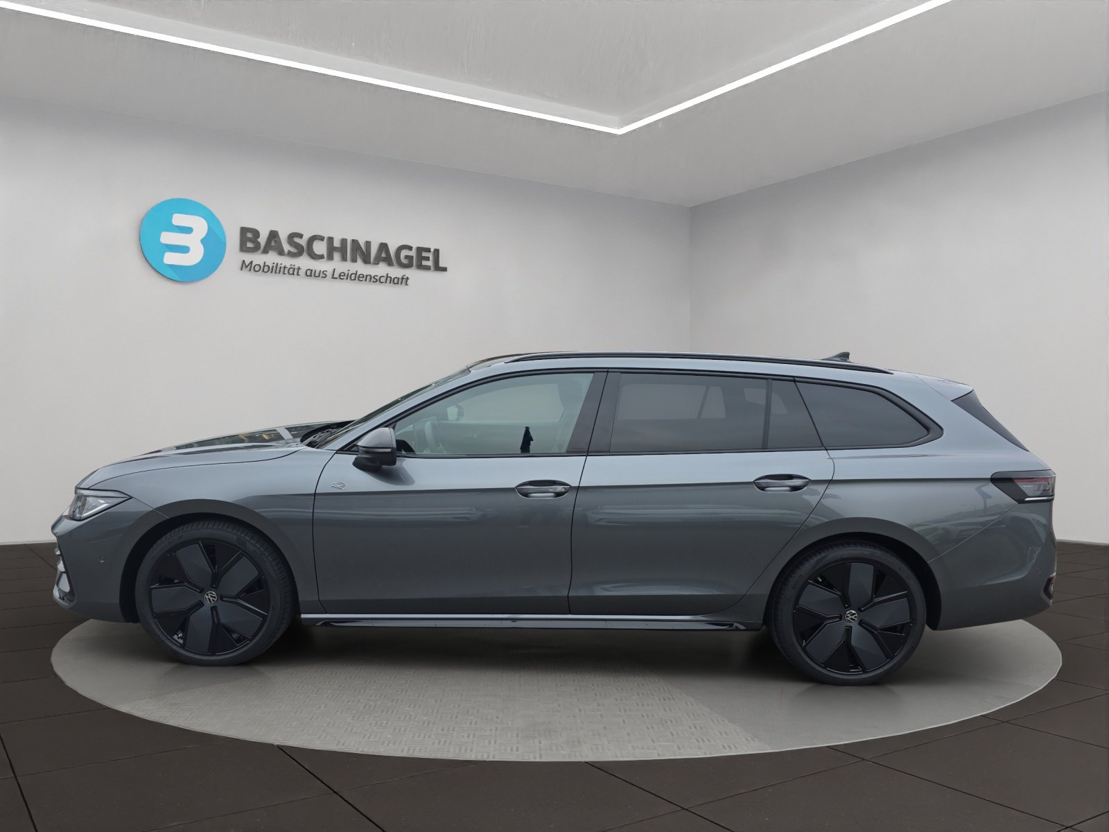 VW Passat Variant 2.0 TSI evo4 R-Line 4 Motion DSG, Mild-Hybrid Benzin/Elektro, Occasion / Gebraucht, Automatik - 2