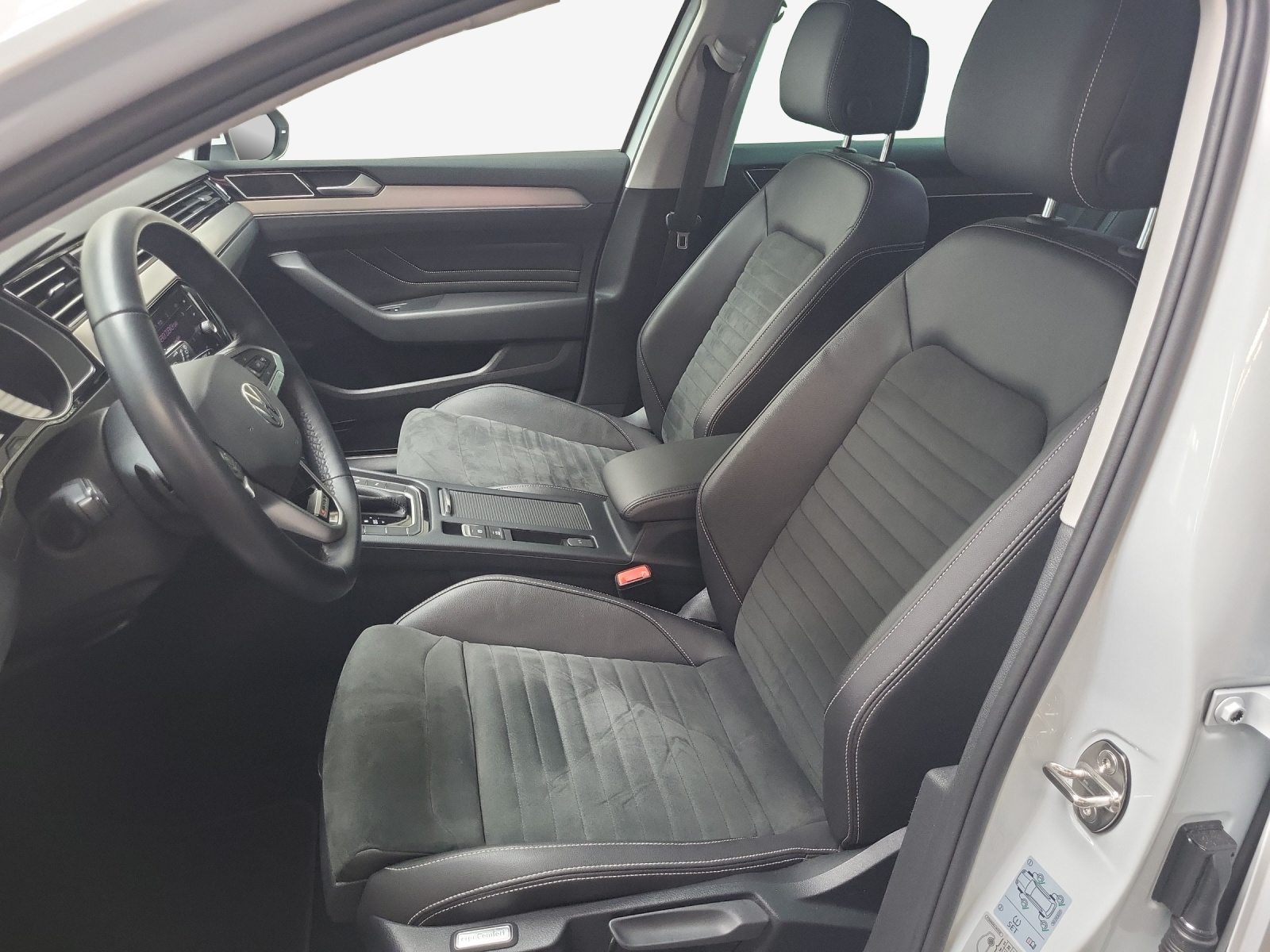 VW Passat Variant Elegance, Diesel, Occasion / Gebraucht, Automat - 7