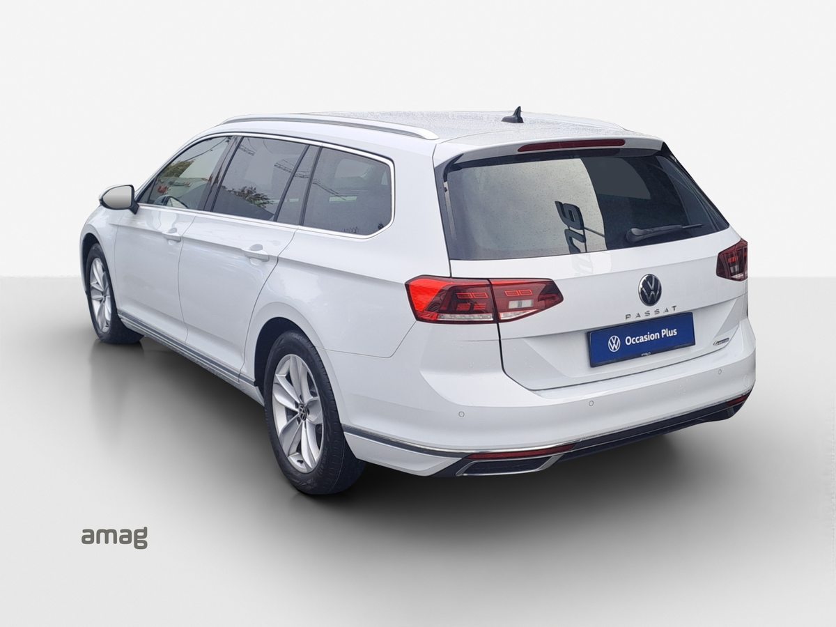 VW Passat Variant Elegance, Diesel, Occasion / Gebraucht, Automat - 3