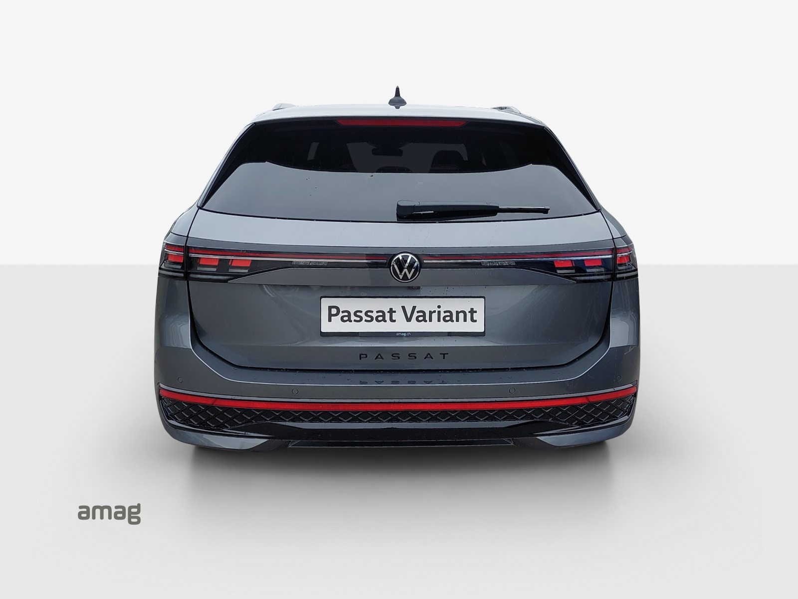 VW Passat Variant R-Line, Benzin, Occasion / Gebraucht, Automatik - 4