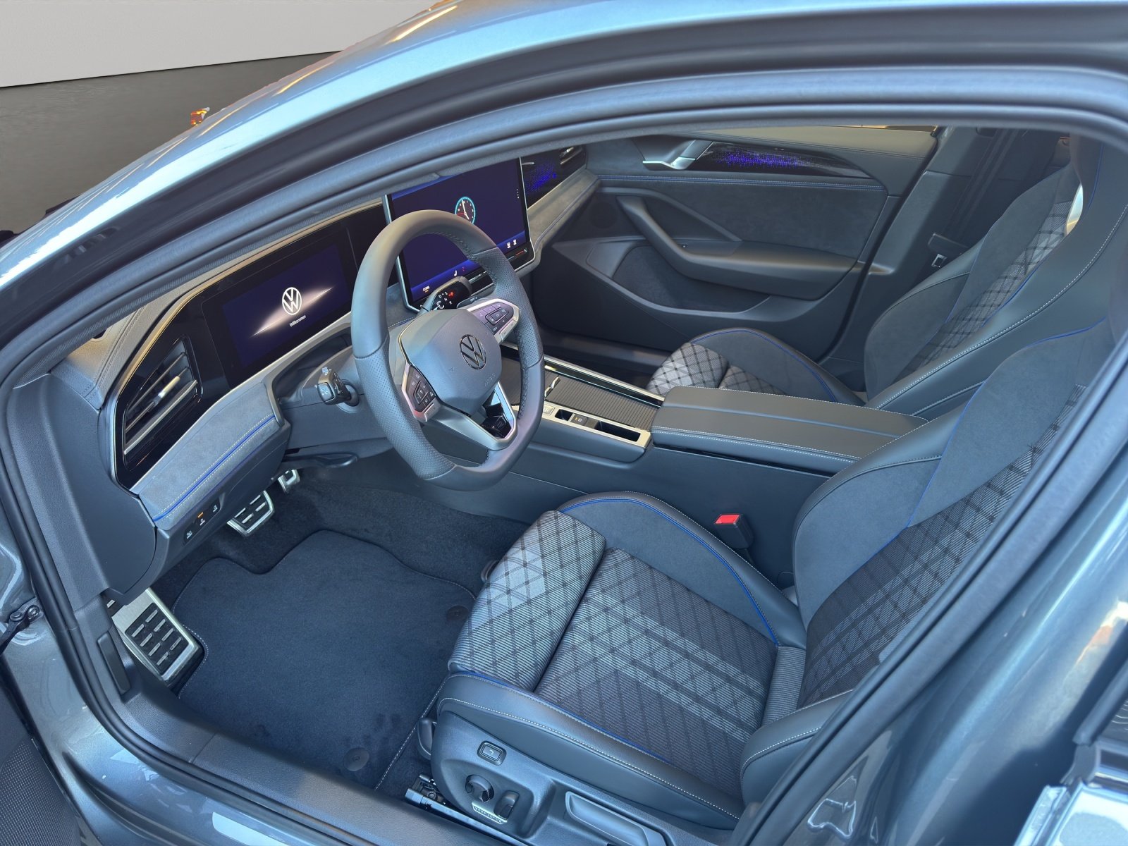 VW Passat Variant 2.0 TDI R-Line DSG 4x4, Diesel, Occasioni / Usate, Automatico - 6