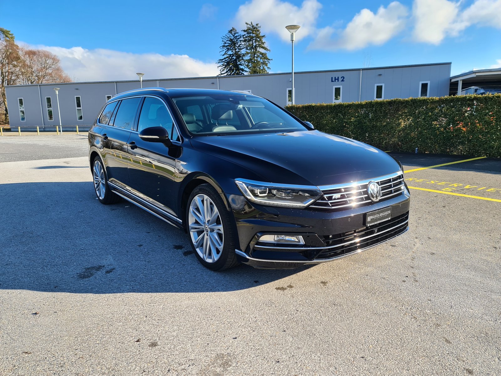 VW Passat Variant 2.0 TSI R-Line 4Motion DSG, Essence, Occasion / Utilisé, Automatique - 2