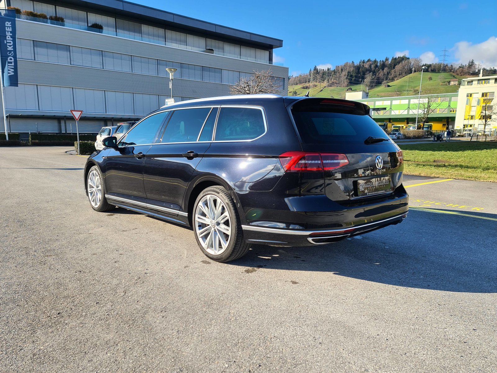 VW Passat Variant 2.0 TSI R-Line 4Motion DSG, Essence, Occasion / Utilisé, Automatique - 3