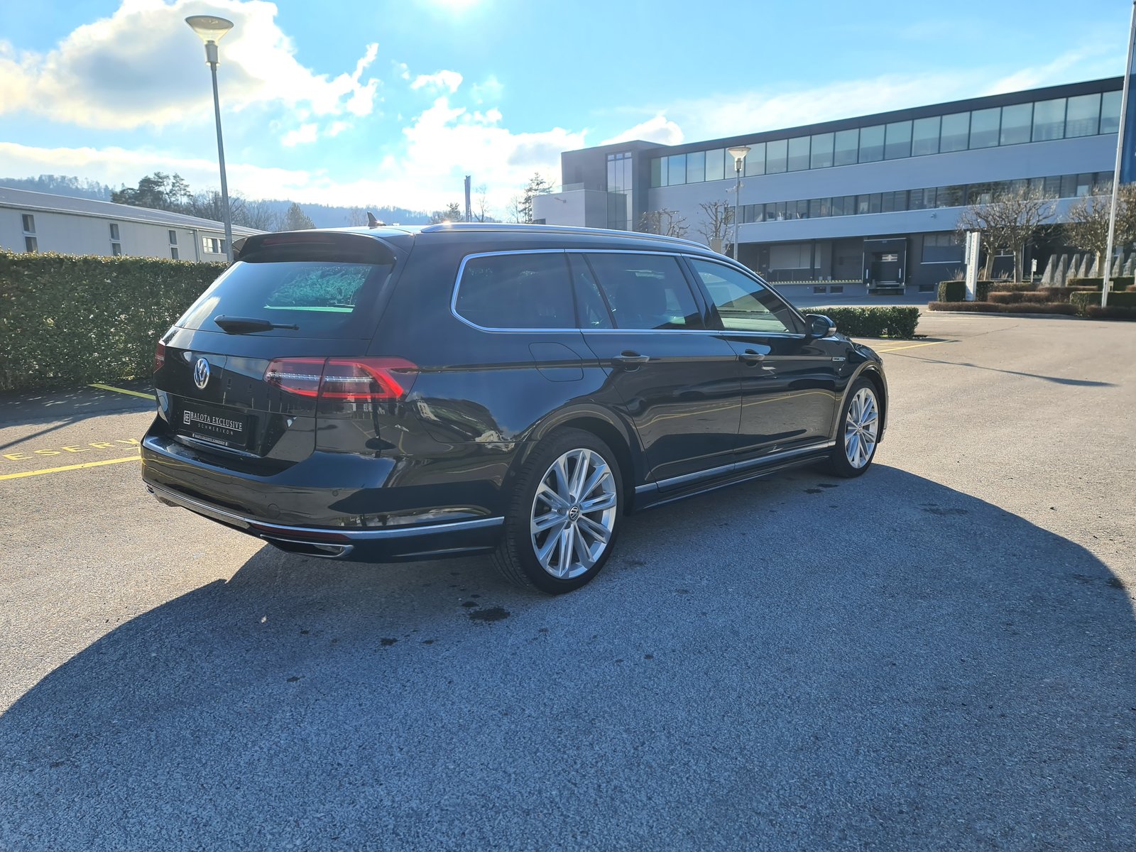 VW Passat Variant 2.0 TSI R-Line 4Motion DSG, Essence, Occasion / Utilisé, Automatique - 4