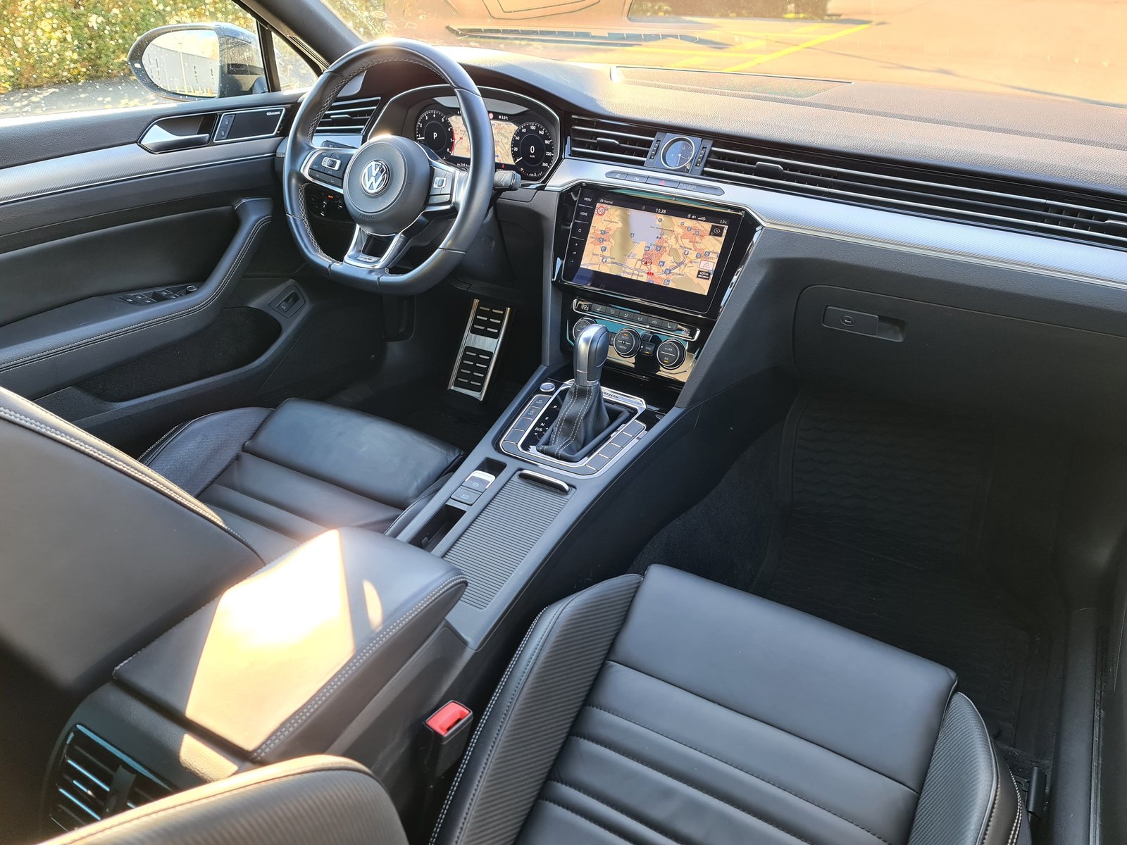 VW Passat Variant 2.0 TSI R-Line 4Motion DSG, Essence, Occasion / Utilisé, Automatique - 7