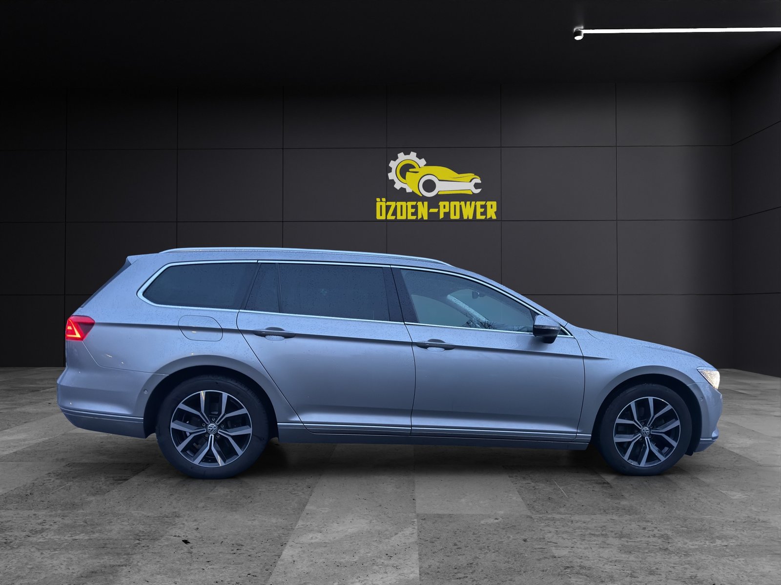 VW Passat Variant 2.0 TDI BMT Highline DSG, Diesel, Second hand / Used, Automatic - 5