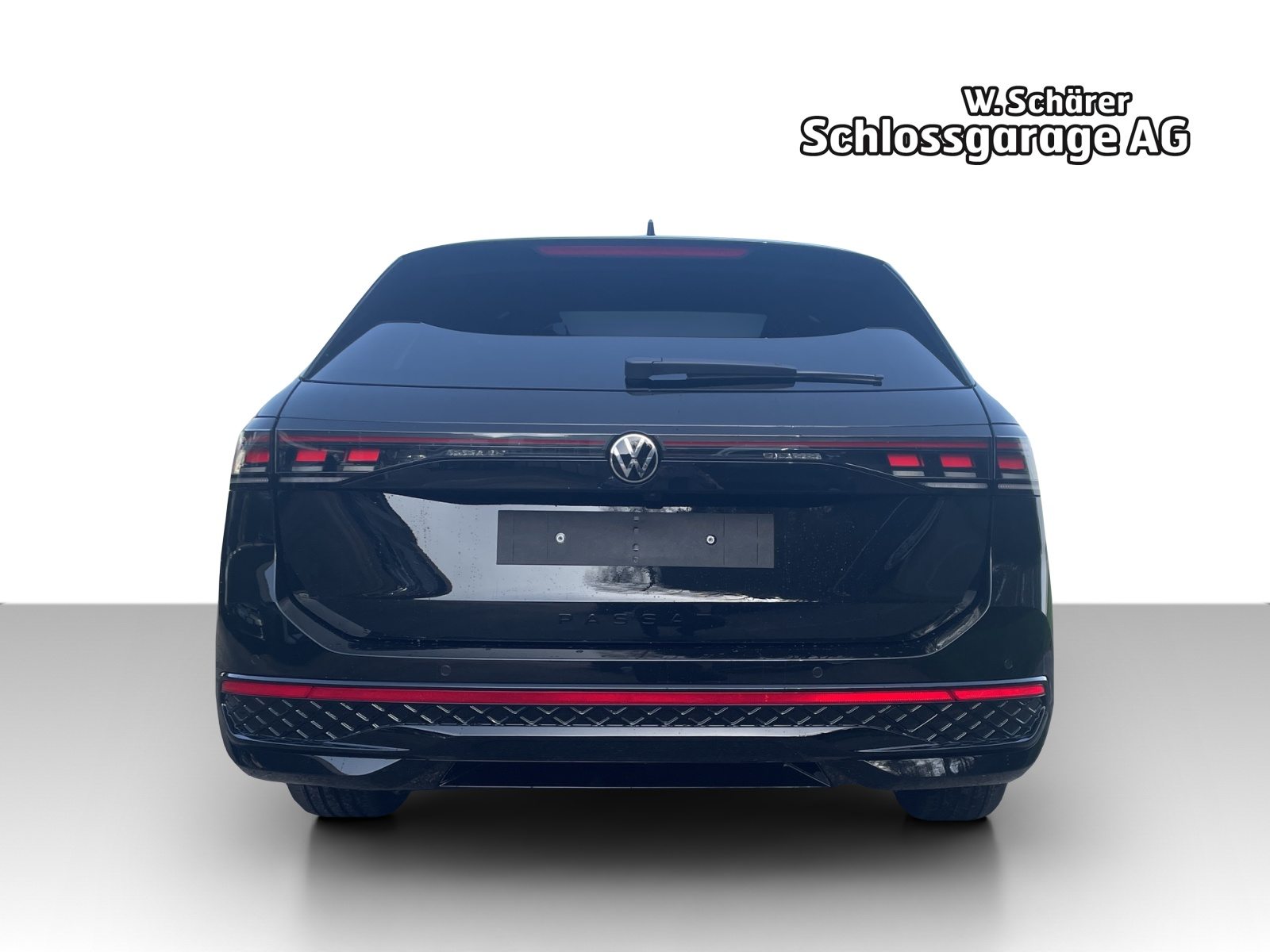 VW Passat Variant R-Line, Petrol, Second hand / Used, Automatic - 3
