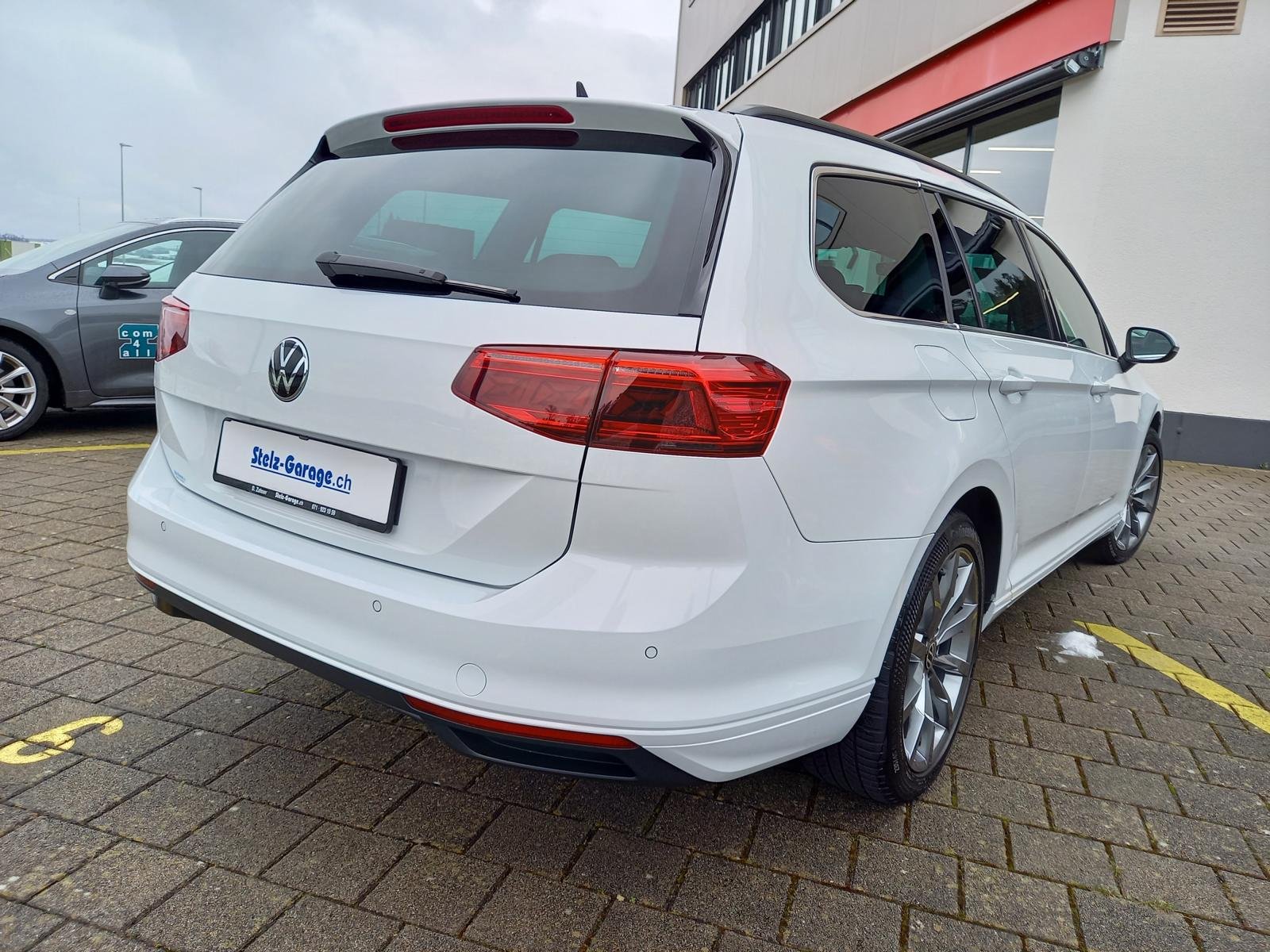 VW Passat Variant 2.0 TDI 200 Business DSG 4m, Diesel, Occasion / Gebraucht, Automatik - 2