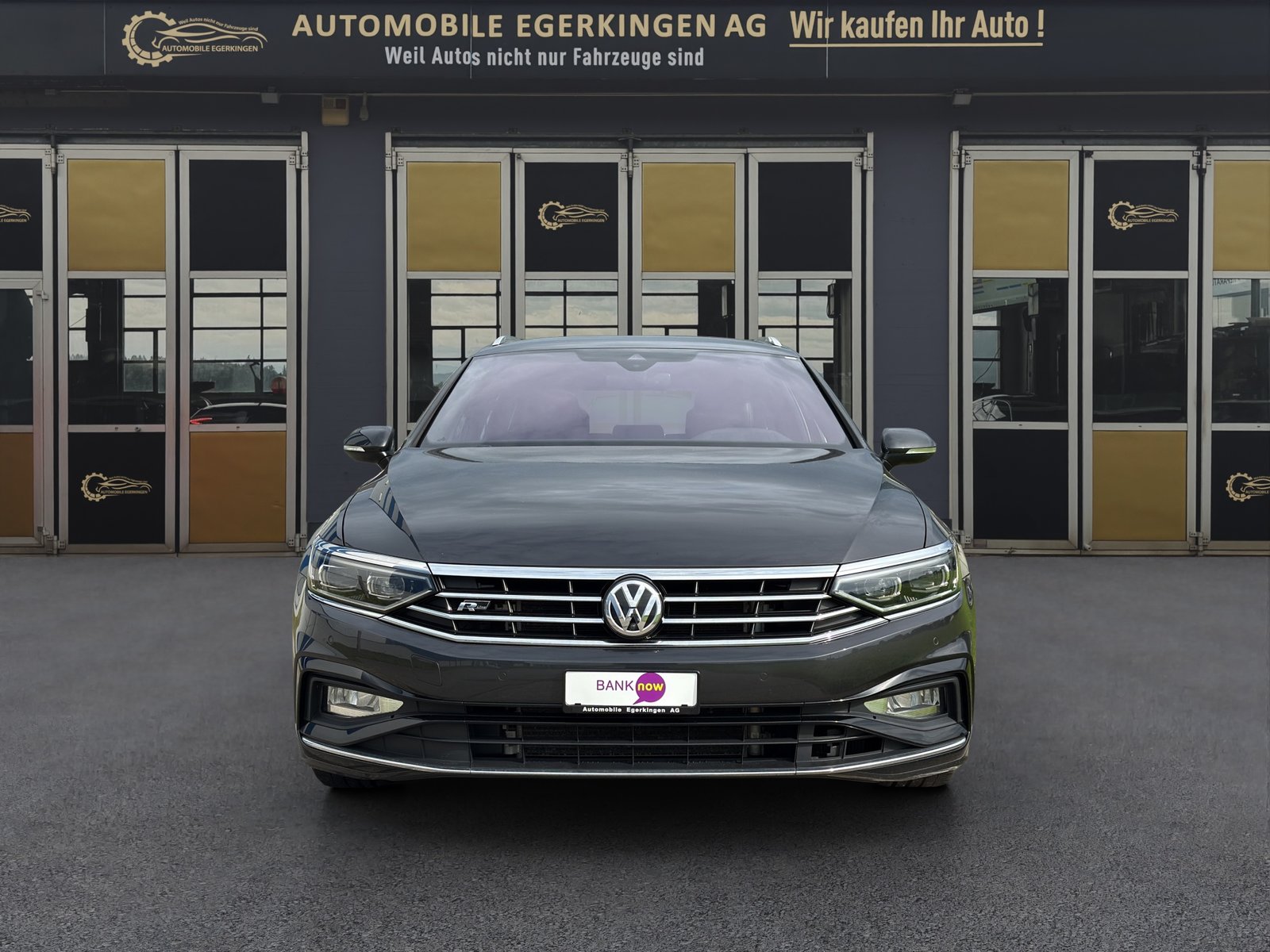 VW Passat Variant 2.0 TSI R-Line Edition 4Motion DSG, Petrol, Second hand / Used, Automatic - 2
