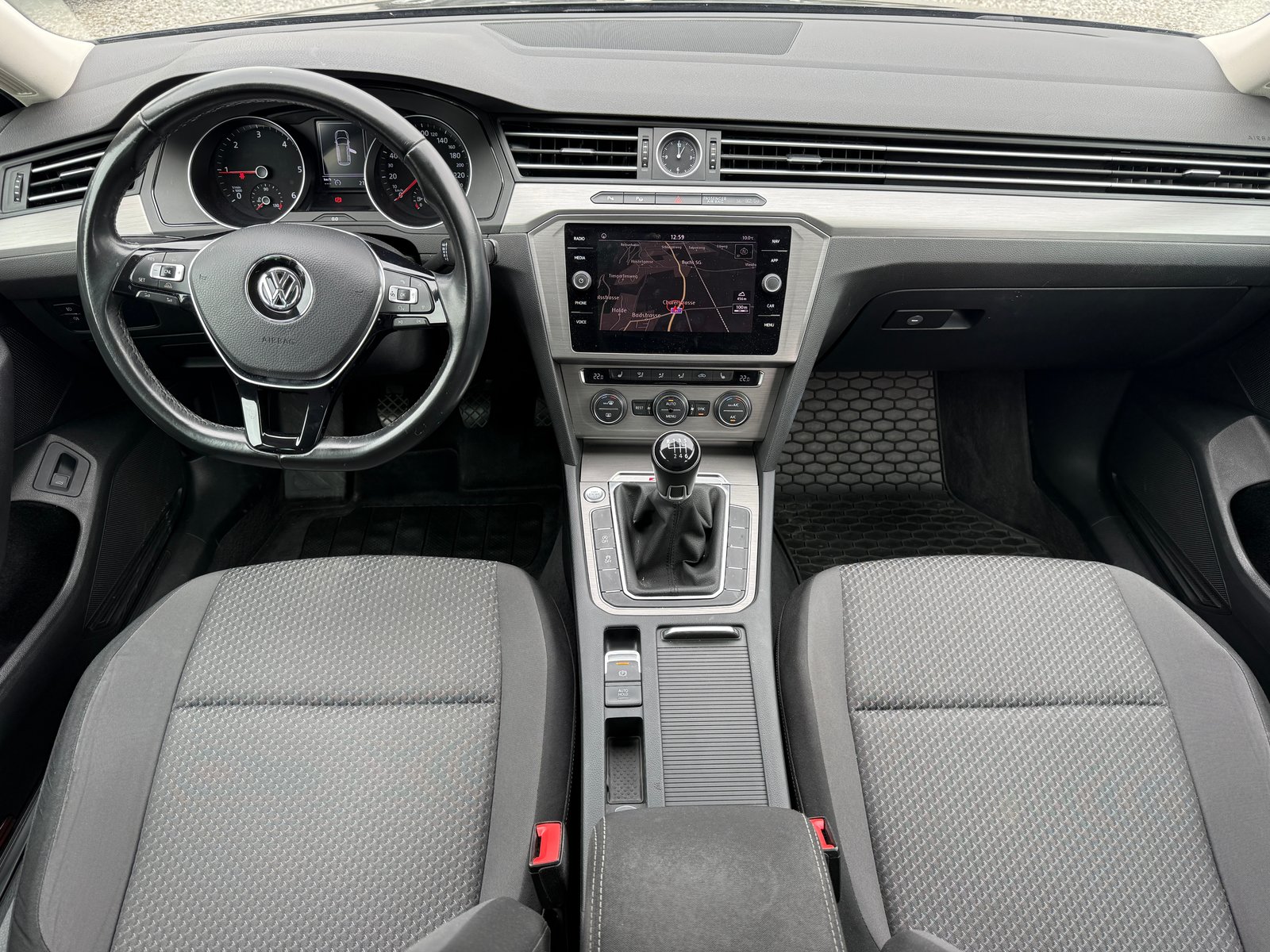 VW Passat Variant 2.0 TDI SCR BMT Trendline 4 Motion, Diesel, Occasion / Gebraucht, Handschaltung - 7