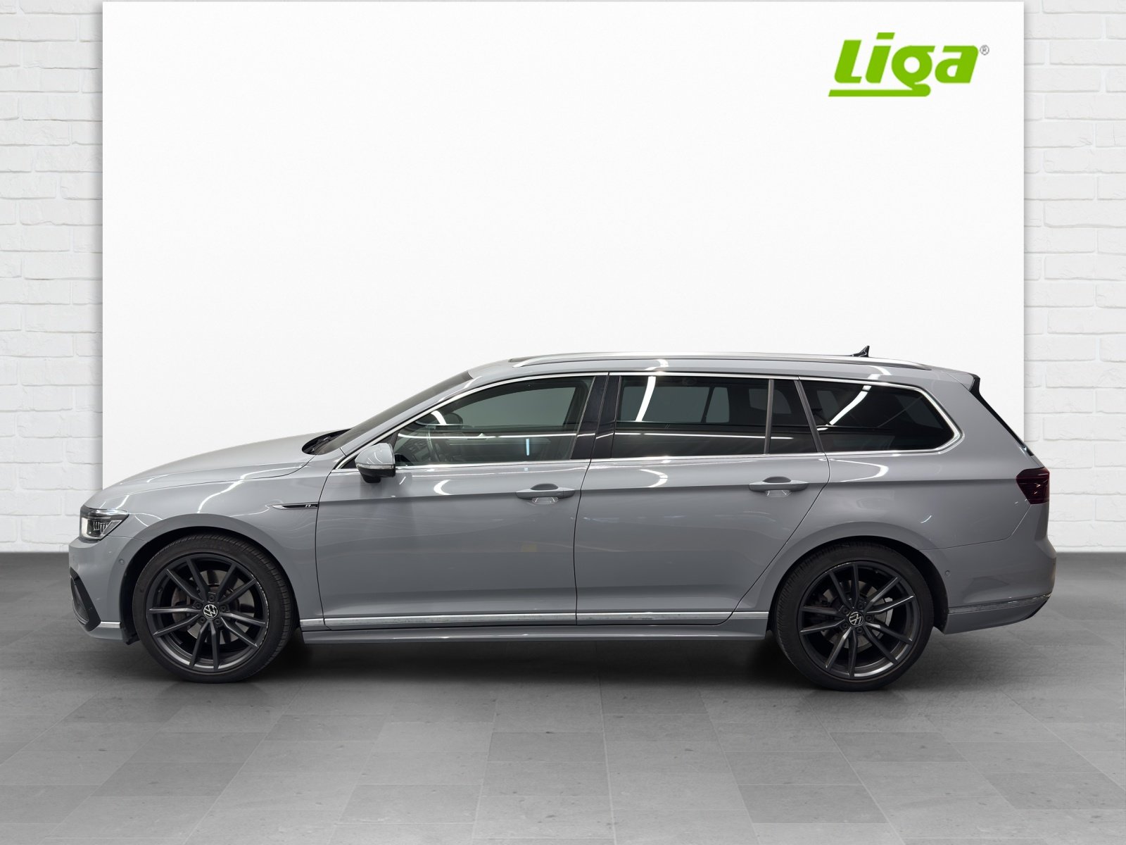 VW Passat Variant 2.0 TSI Elegance DSG 4m