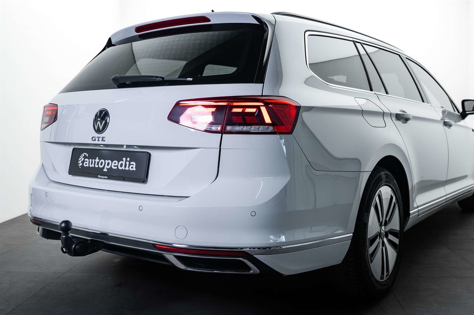 VW Passat Variant 1.4 TSI GTE Hybrid DSG 217PS, Plug-in-Hybrid Petrol/Electric, Second hand / Used, Automatic - 4