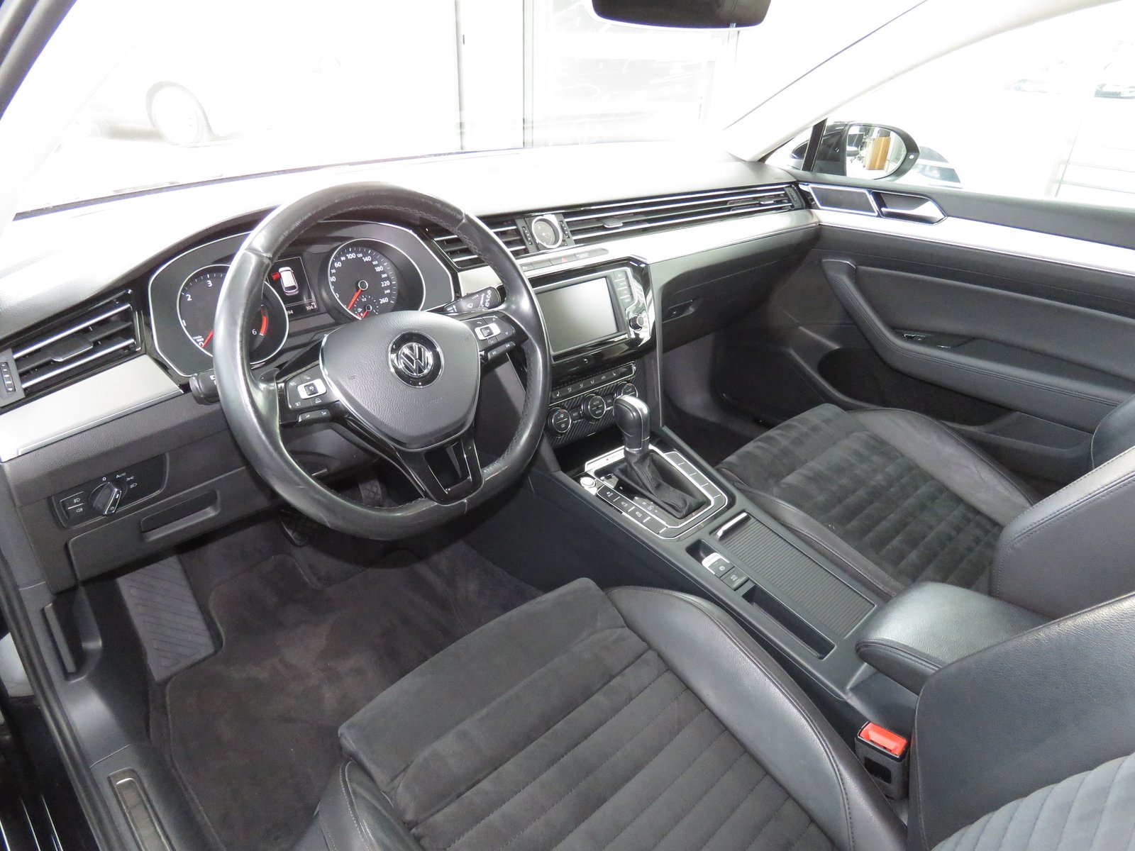 VW Passat Variant 2.0 TDI BMT High. DSG 4-Motion, Diesel, Occasion / Gebraucht, Automatik - 7