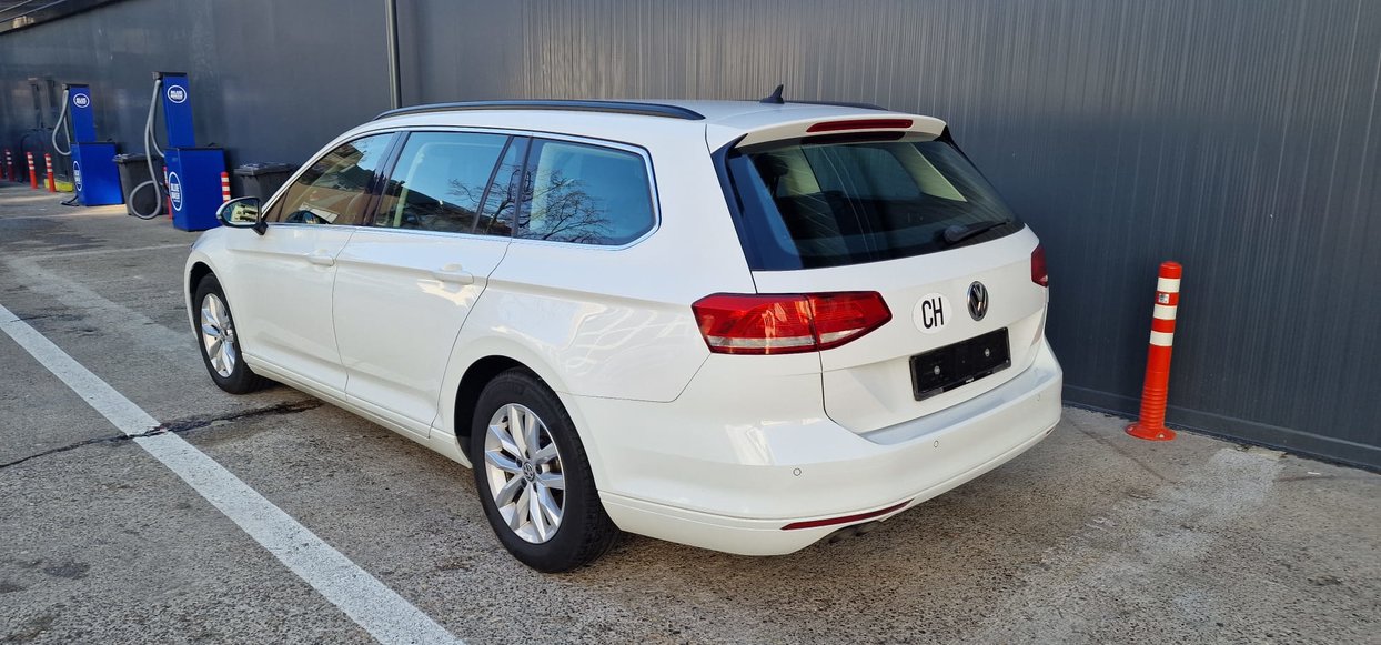 VW Passat Variant 2.0 TDI BMT Family DSG 4Motion, Diesel, Occasion / Gebraucht, Automatik - 6
