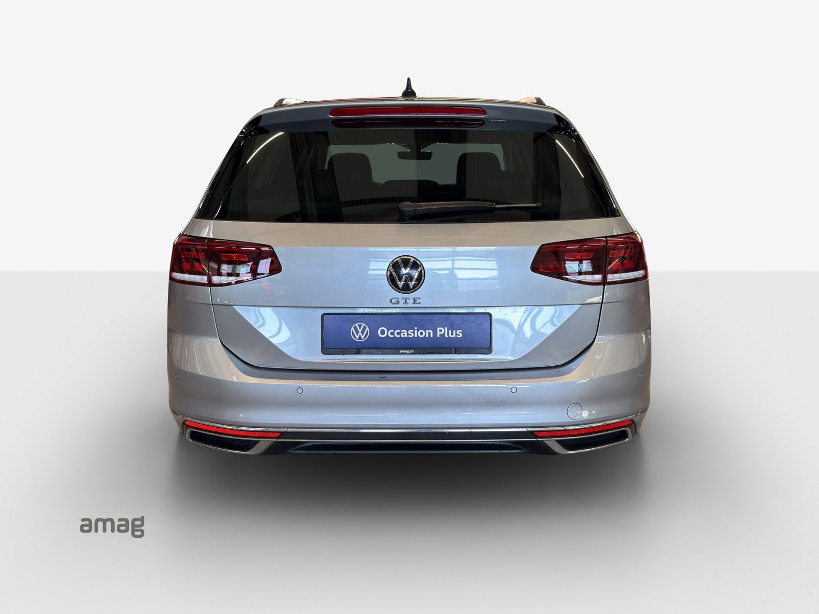 VW Passat Variant GTE, Full-Hybrid Petrol/Electric, Second hand / Used, Automatic - 4