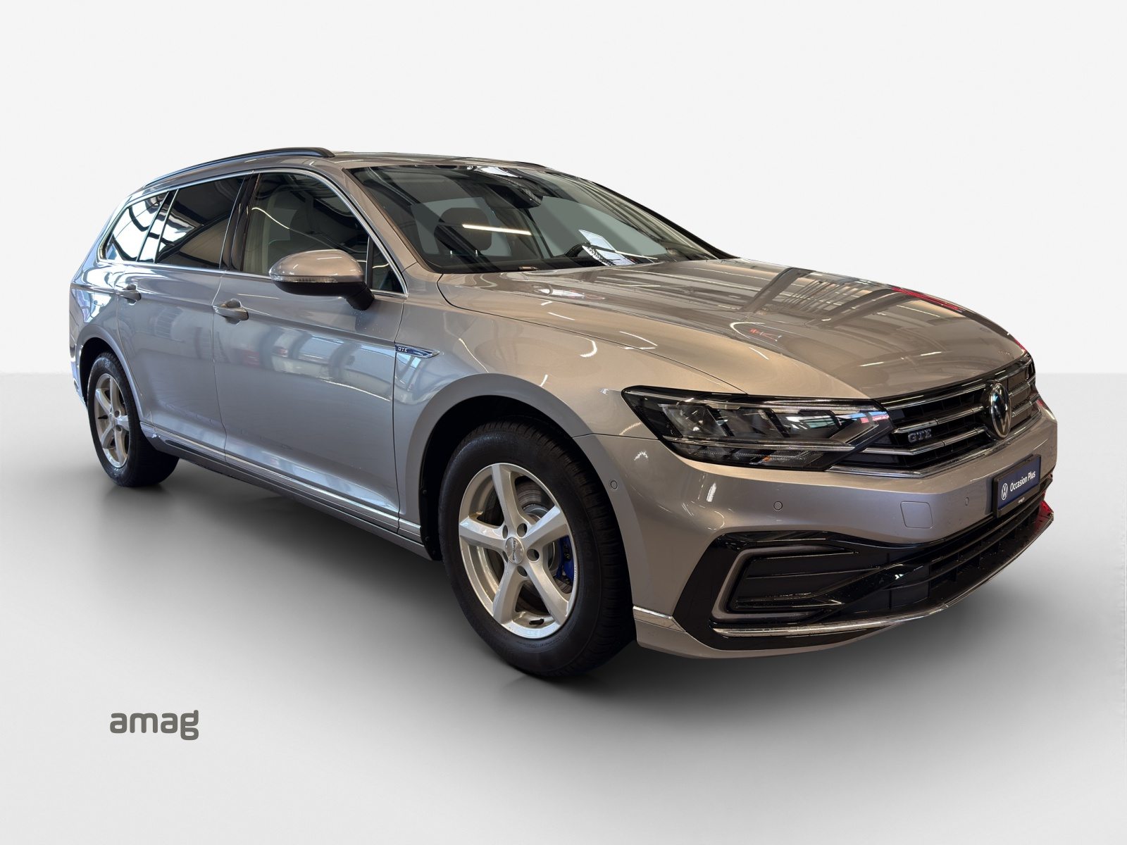 VW Passat Variant GTE, Full-Hybrid Petrol/Electric, Second hand / Used, Automatic - 6