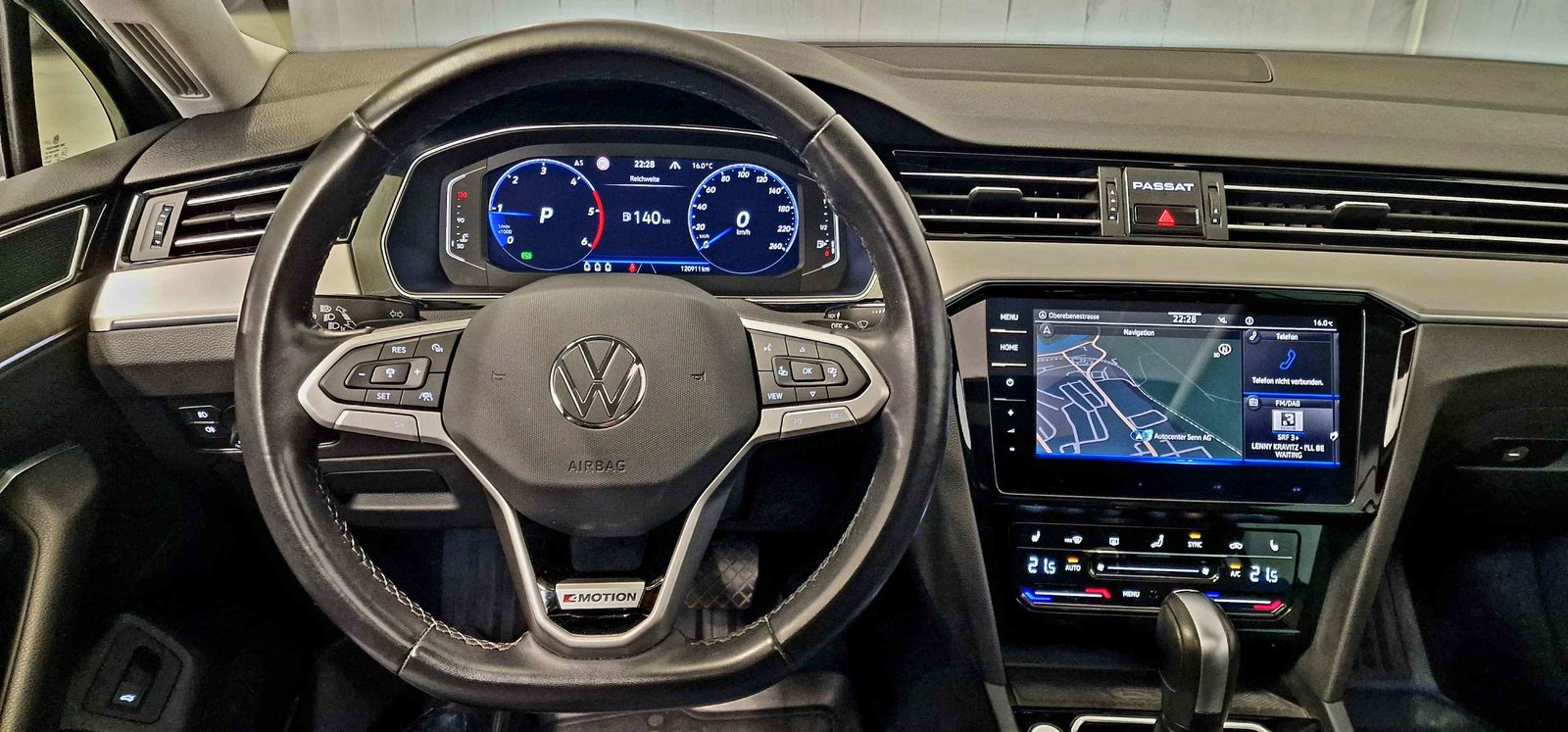 VW Passat Variant Elegance, Diesel, Occasion / Gebraucht, Automatik - 5