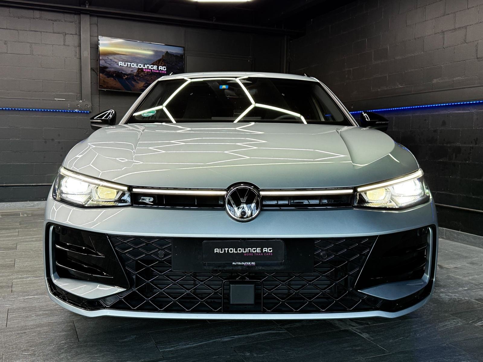 VW Passat Variant 2.0 TDI evo R-Line DSG *TOP AUSSTATTUNG*, Diesel, Occasion / Gebraucht, Automatik - 3