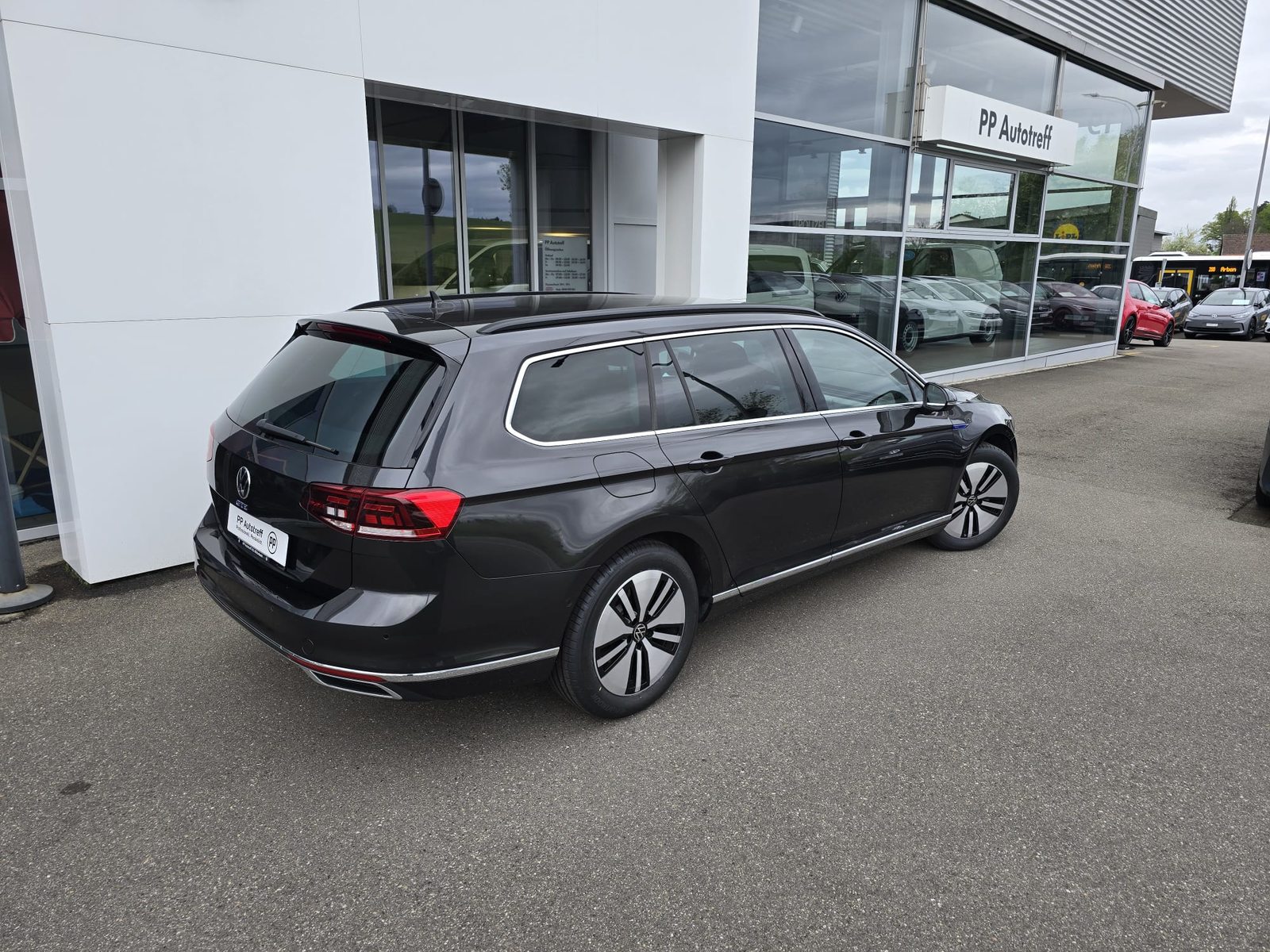 VW Passat Variant GTE, Hybride Intégral Essence/Électricité, Occasion / Utilisé, Automatique - 4
