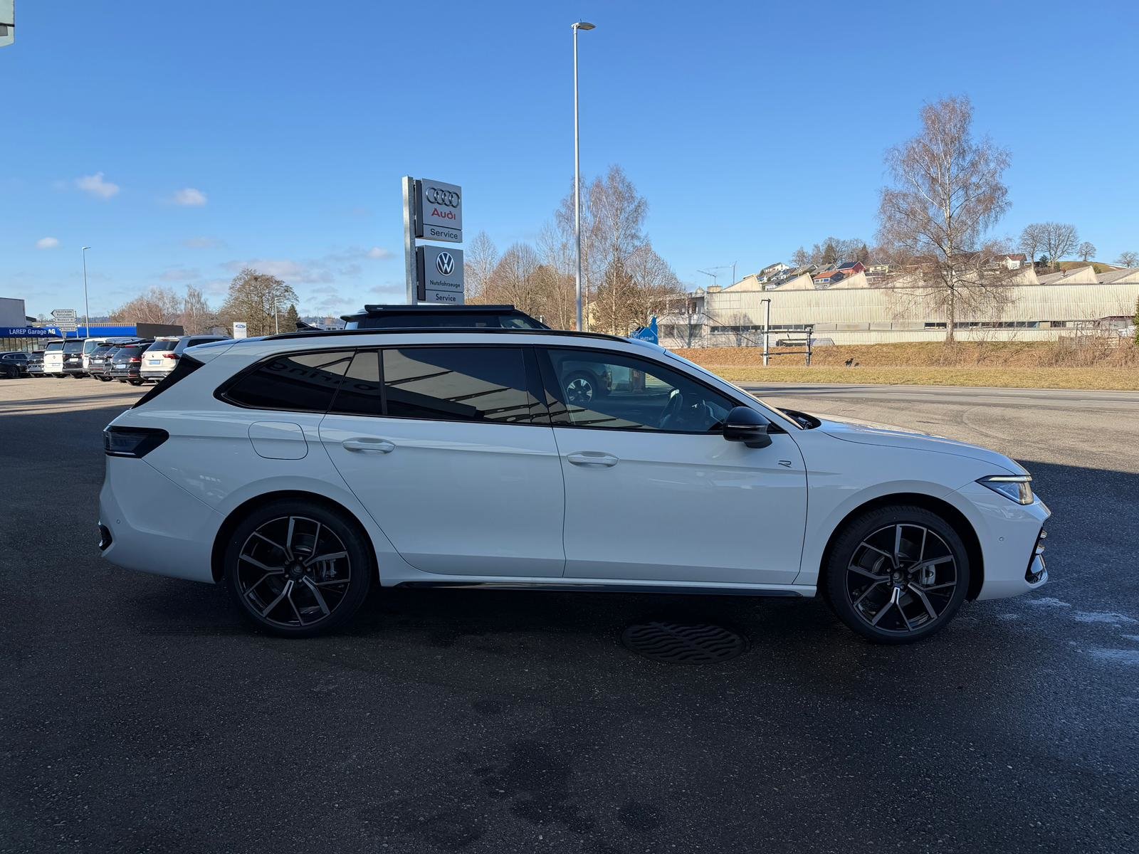 VW Passat Variant 2.0 TSI evo4 R-Line 4 Motion DSG, Mild-Hybrid Benzin/Elektro, Occasion / Gebraucht, Automatik - 6