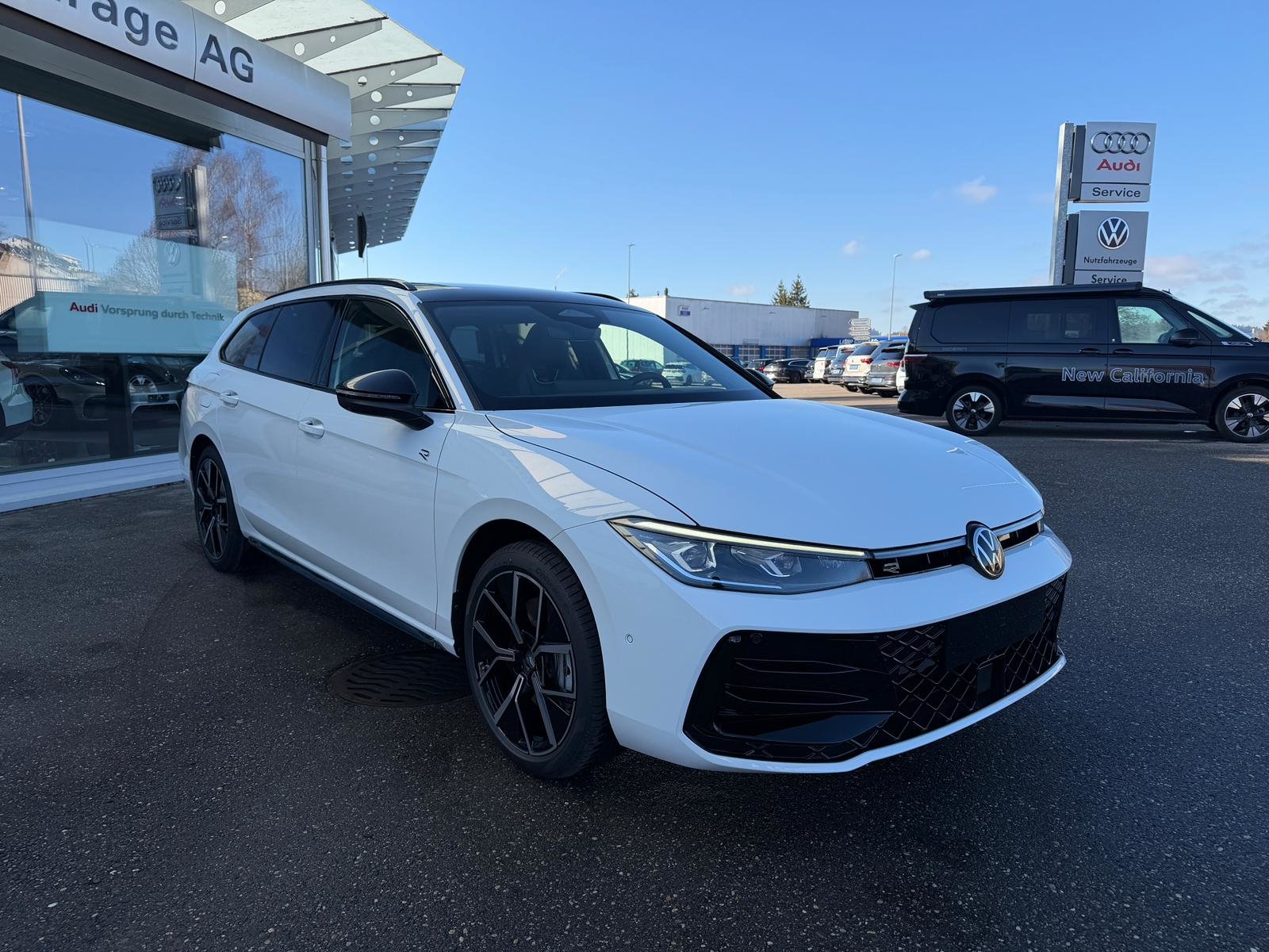 VW Passat Variant 2.0 TSI evo4 R-Line 4 Motion DSG, Mild-Hybrid Benzin/Elektro, Occasion / Gebraucht, Automatik - 7
