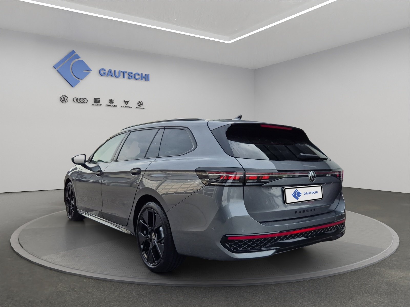 VW Passat Variant 2.0 TSI evo4 R-Line 4 Motion DSG, Mild-Hybrid Petrol/Electric, Second hand / Used, Automatic - 3