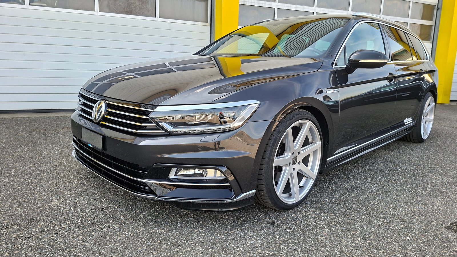 VW Passat Variant 2.0 TDI BMT Highline DSG 4Motion R-Line, Diesel, Occasion / Gebraucht, Automatik - 3