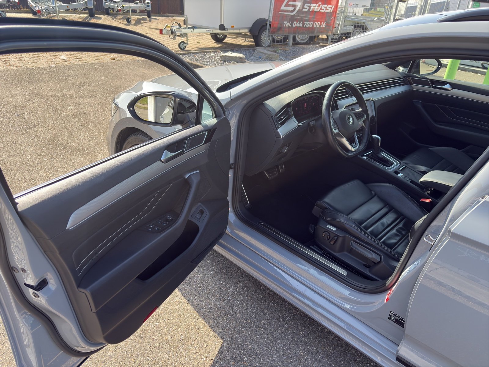 VW Passat Variant 2.0 TSI R-Line Design DSG 4m, Petrol, Second hand / Used, Automatic - 5