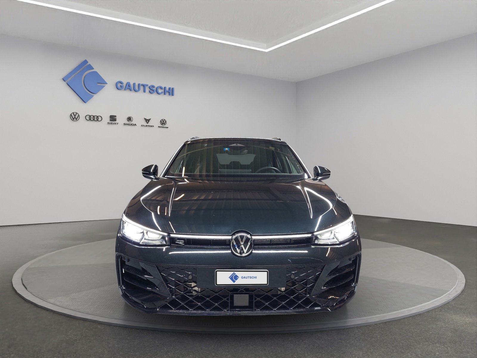 VW Passat Variant 2.0 TSI evo4 R-Line 4 Motion DSG, Mild-Hybrid Petrol/Electric, Second hand / Used, Automatic - 5