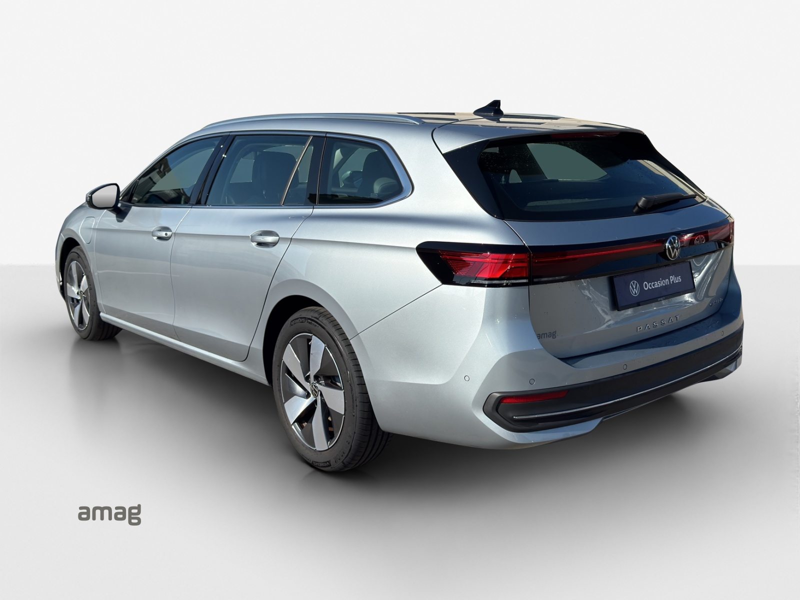 VW Passat Variant NF Business, Voll-Hybrid Benzin/Elektro, Occasion / Gebraucht, Automatik - 3