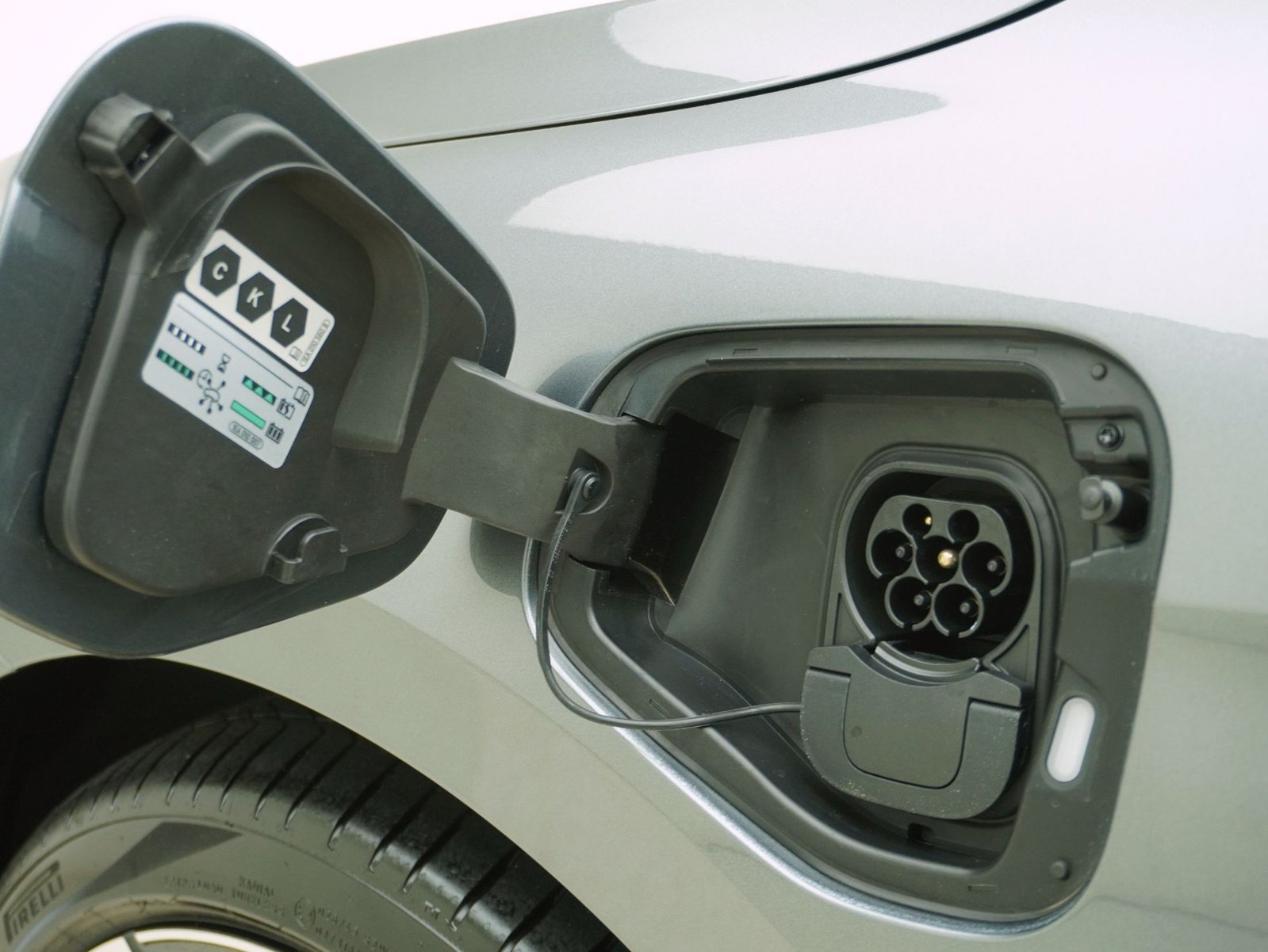 VW Passat Variant 1.5 TSI DSG Plug-in-Hybrid R-Line, Plug-in-Hybrid Petrol/Electric, Second hand / Used, Automatic - 4