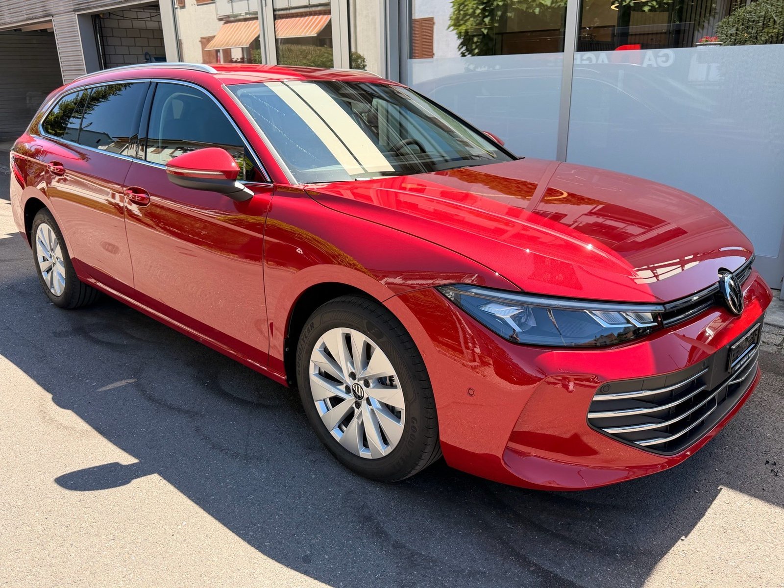 VW Passat Variant 1.5 TSI eHybrid 204 PS Business *** 5 JAHR, Plug-in-Hybrid Petrol/Electric, Second hand / Used, Automatic - 3