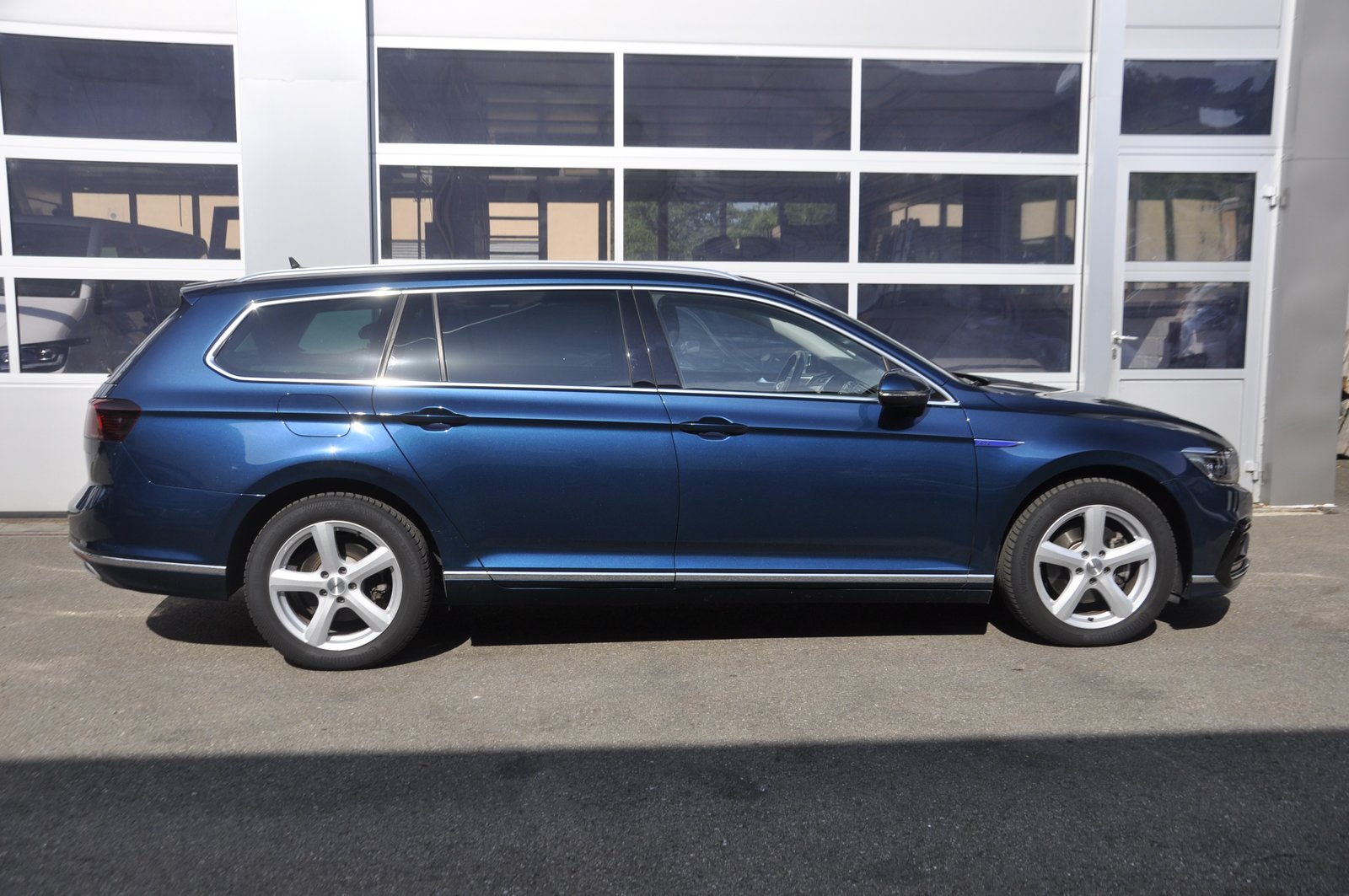 VW Passat Variant 1.4 TSI GTE Hybrid DSG I Anhängerkupplung, Hybride Rechargeable Essence/Électricité, Occasion / Utilisé, Automatique - 2