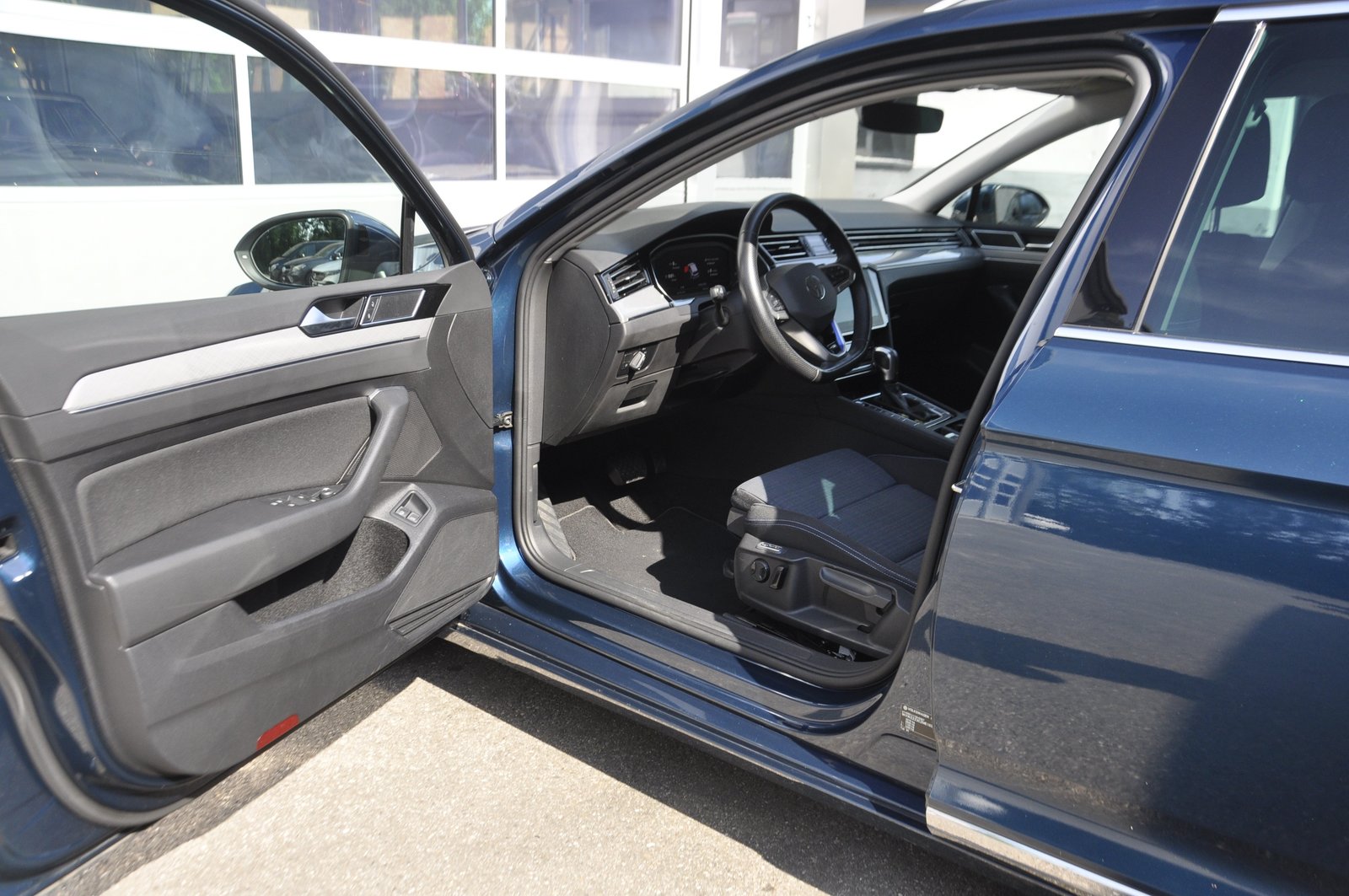 VW Passat Variant 1.4 TSI GTE Hybrid DSG I Anhängerkupplung, Hybride Rechargeable Essence/Électricité, Occasion / Utilisé, Automatique - 4