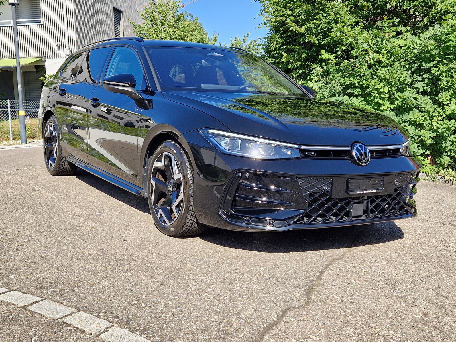 VW Passat Variant 2.0 TSI evo4 R-Line 4 Motion DSG 5 Jahre 1
