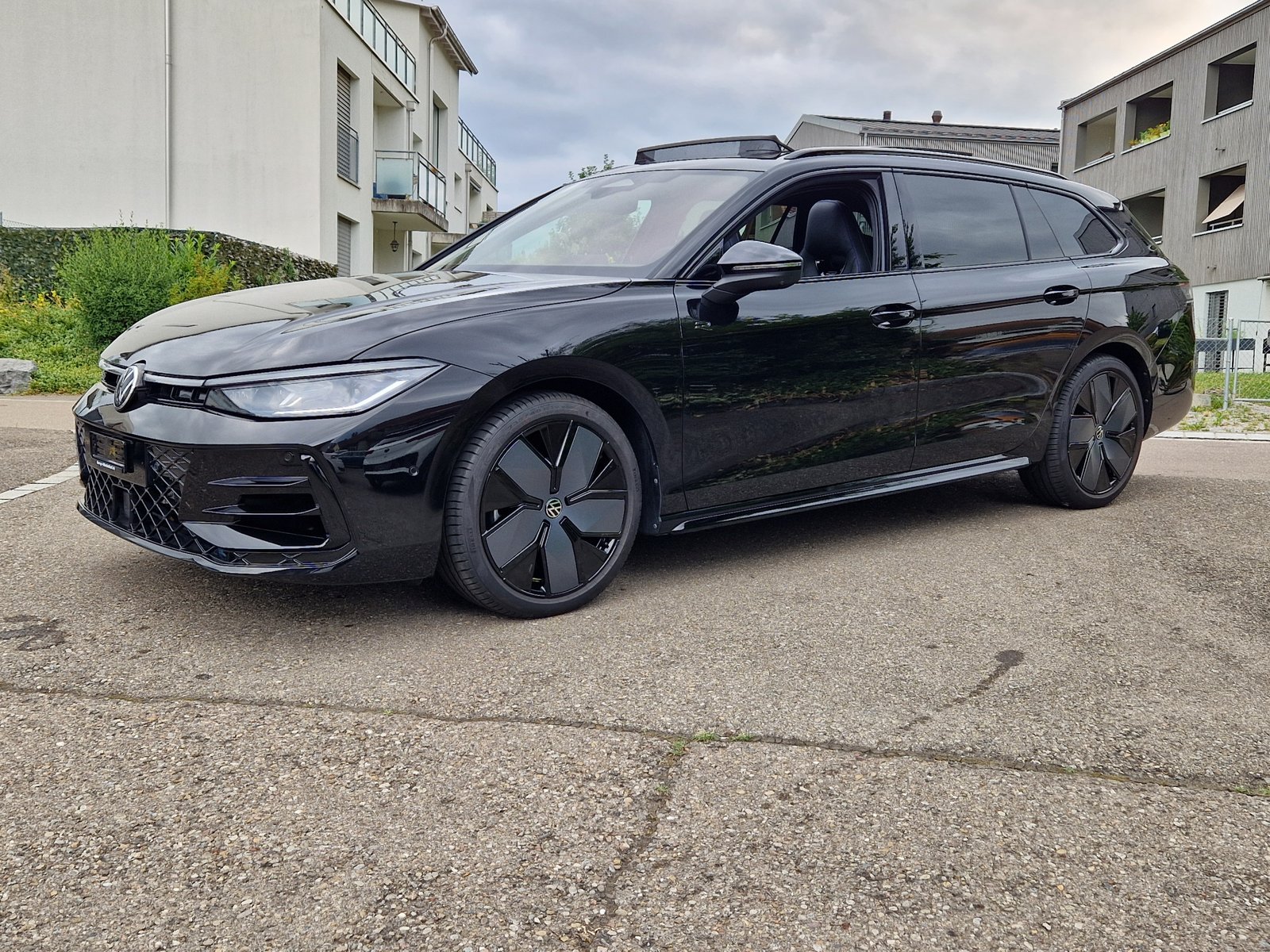 VW Passat Variant 2.0 TSI evo4 R-Line 4 Motion DSG 5 Jahre 1, Benzina, Occasioni / Usate, Automatico - 3