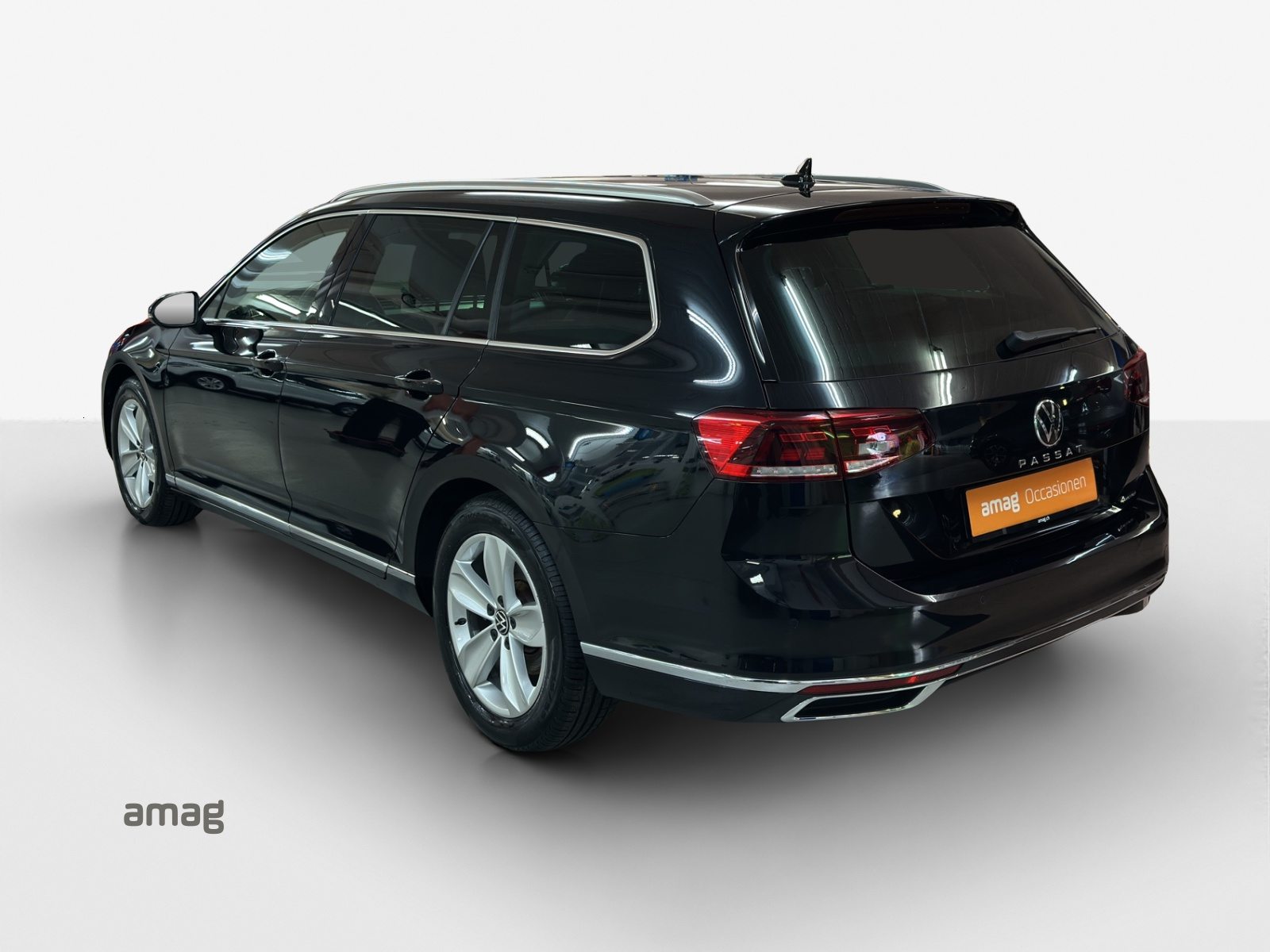 VW Passat Variant Elegance, Diesel, Occasion / Gebraucht, Automatik - 3