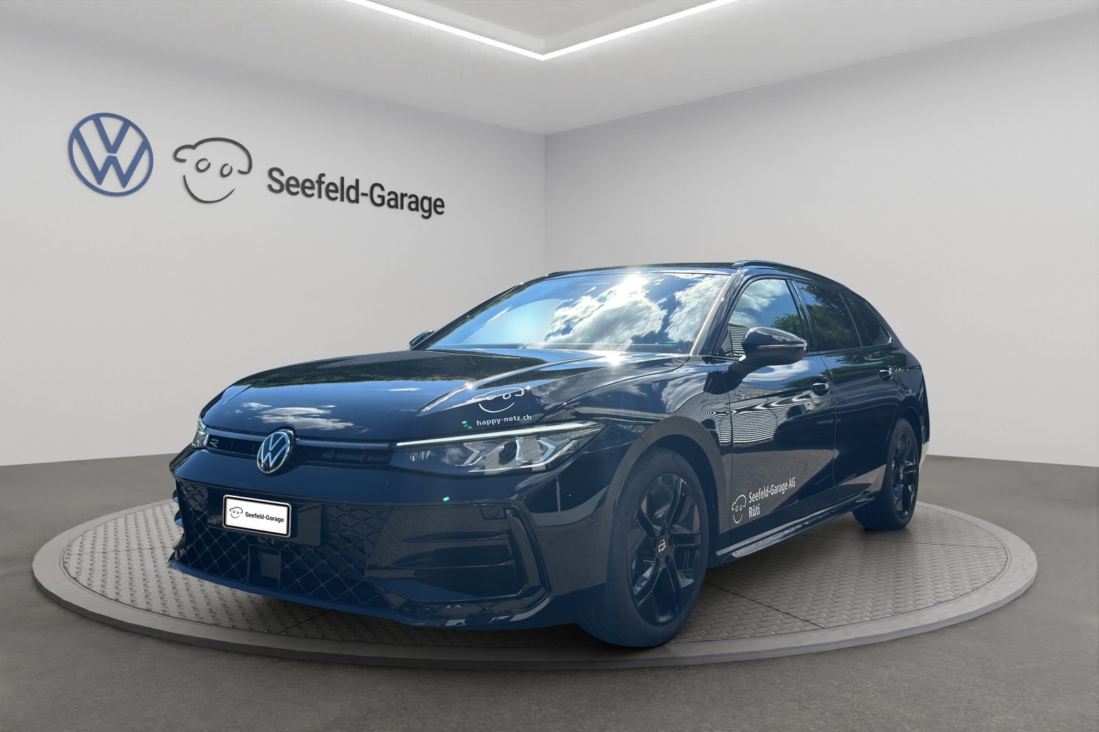 VW Passat Variant R-Line