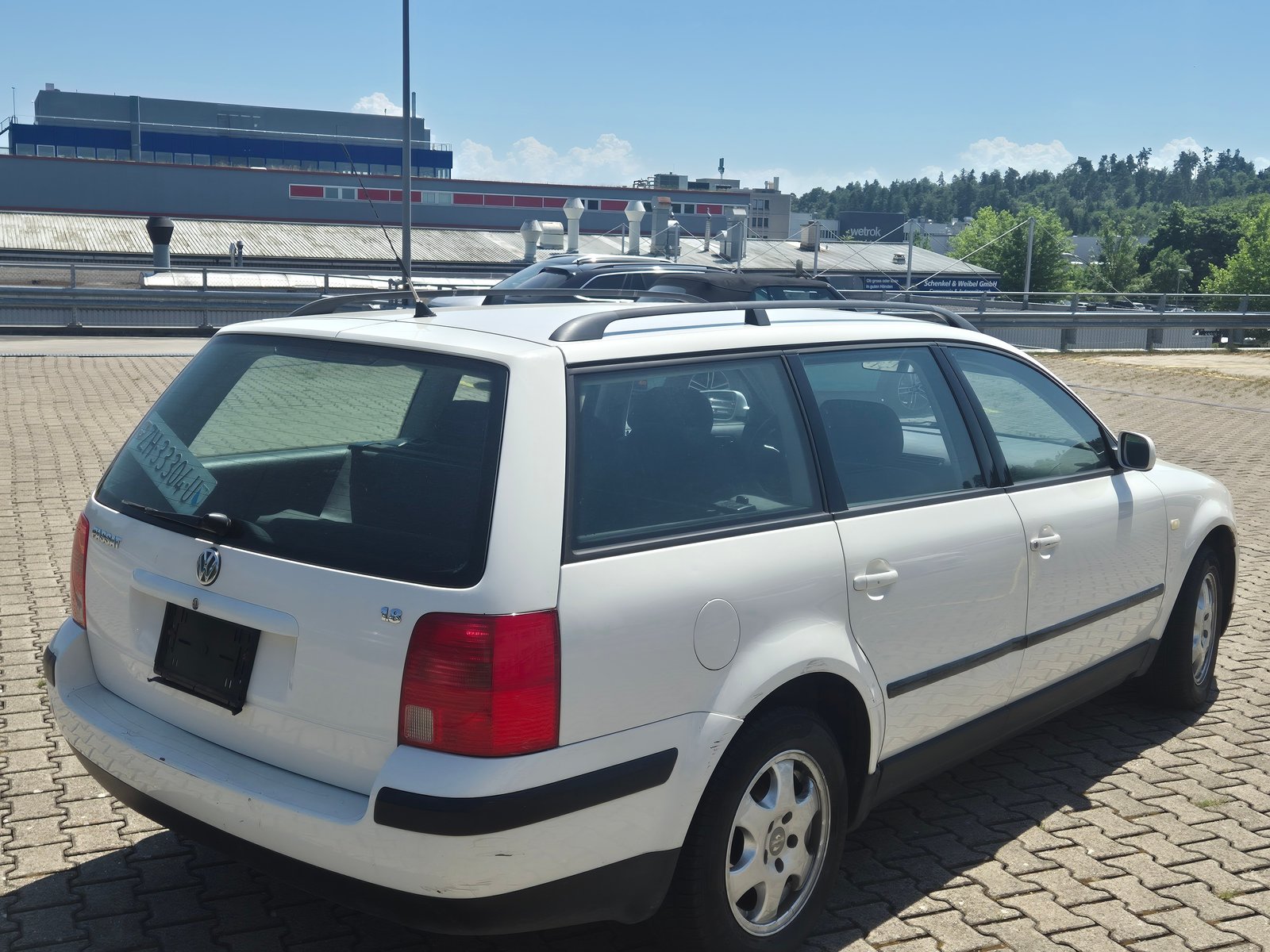 VW Passat Variant 1.8 Comfortline, Essence, Occasion / Utilisé, Manuelle - 4