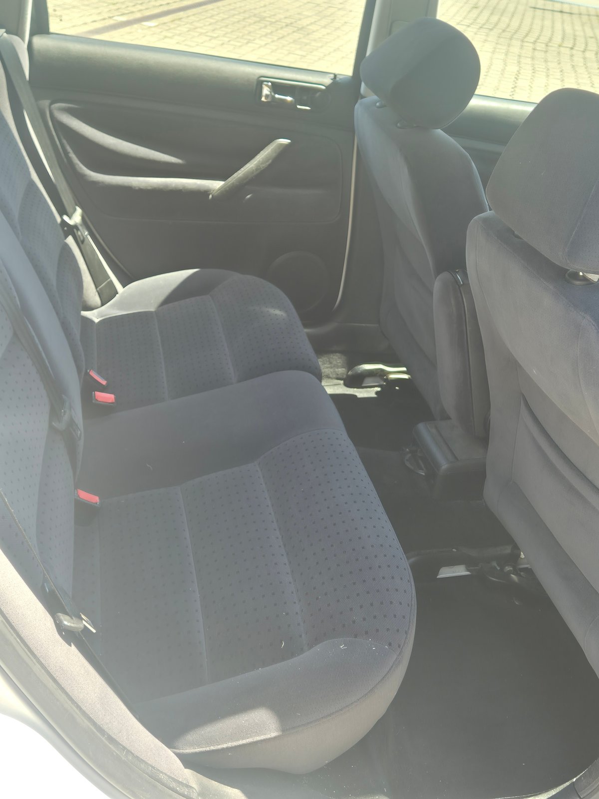 VW Passat Variant 1.8 Comfortline, Essence, Occasion / Utilisé, Manuelle - 6
